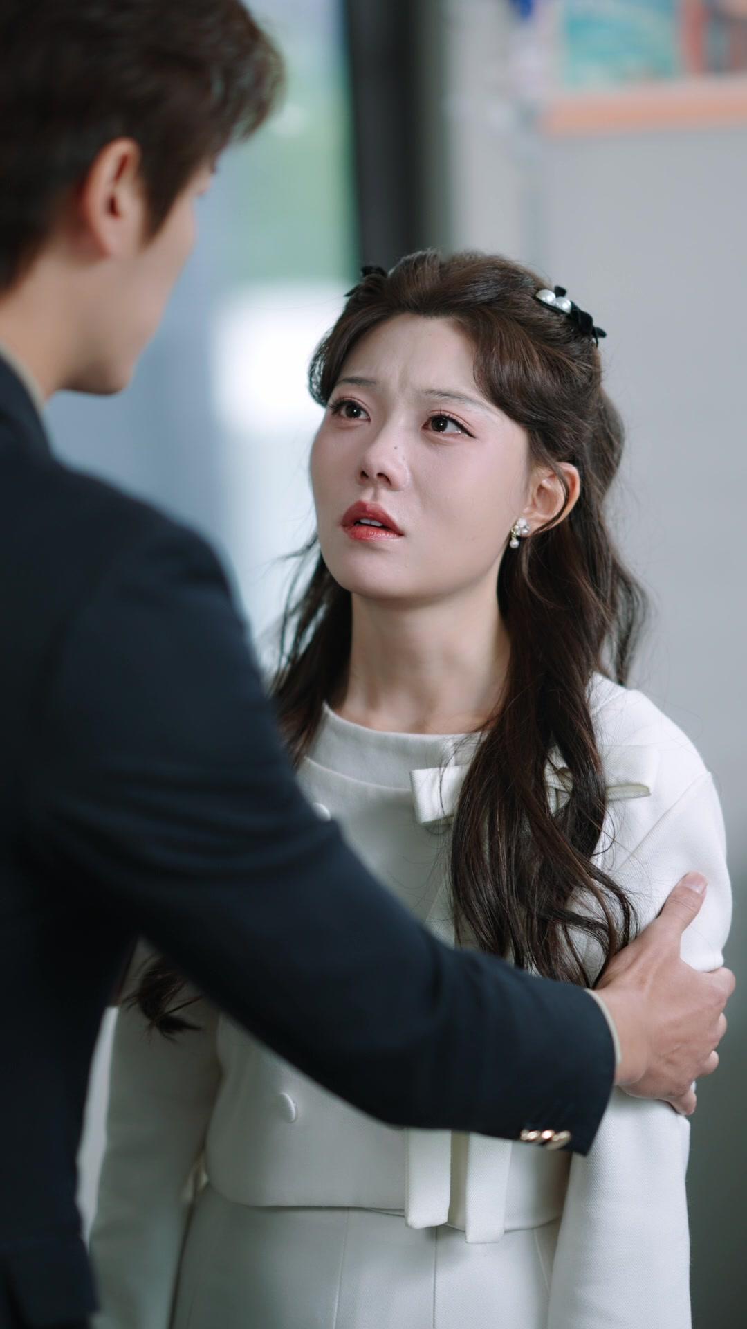 Entre promesas y secretos