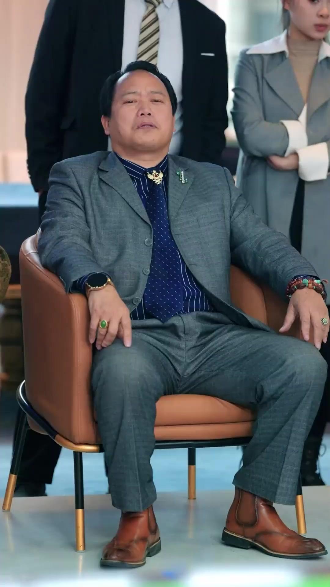 (Doblado)El pequeño maestro del billar