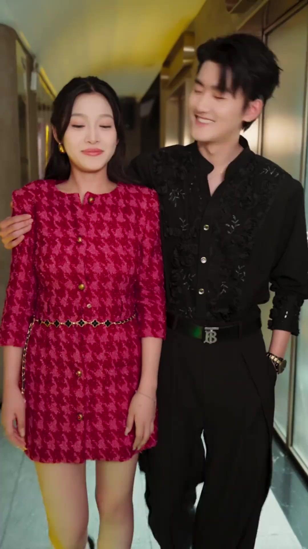 หน้ากากซ่อนเสียงแค้น