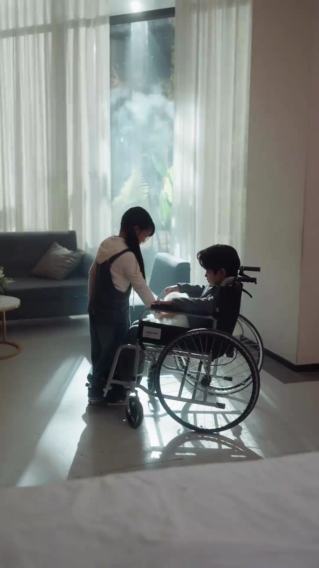 The Healing Girl and Her Devoted CEO