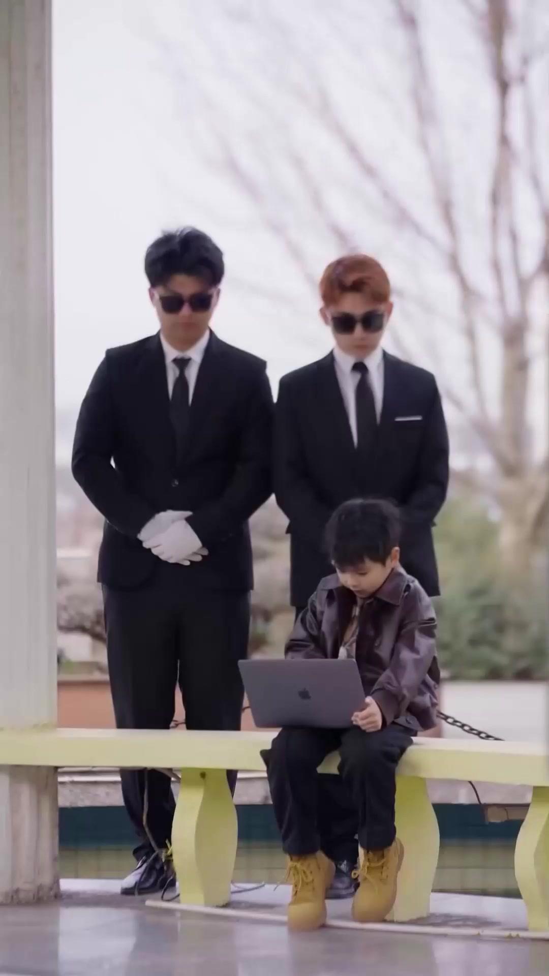 No molesten a nuestra mamá