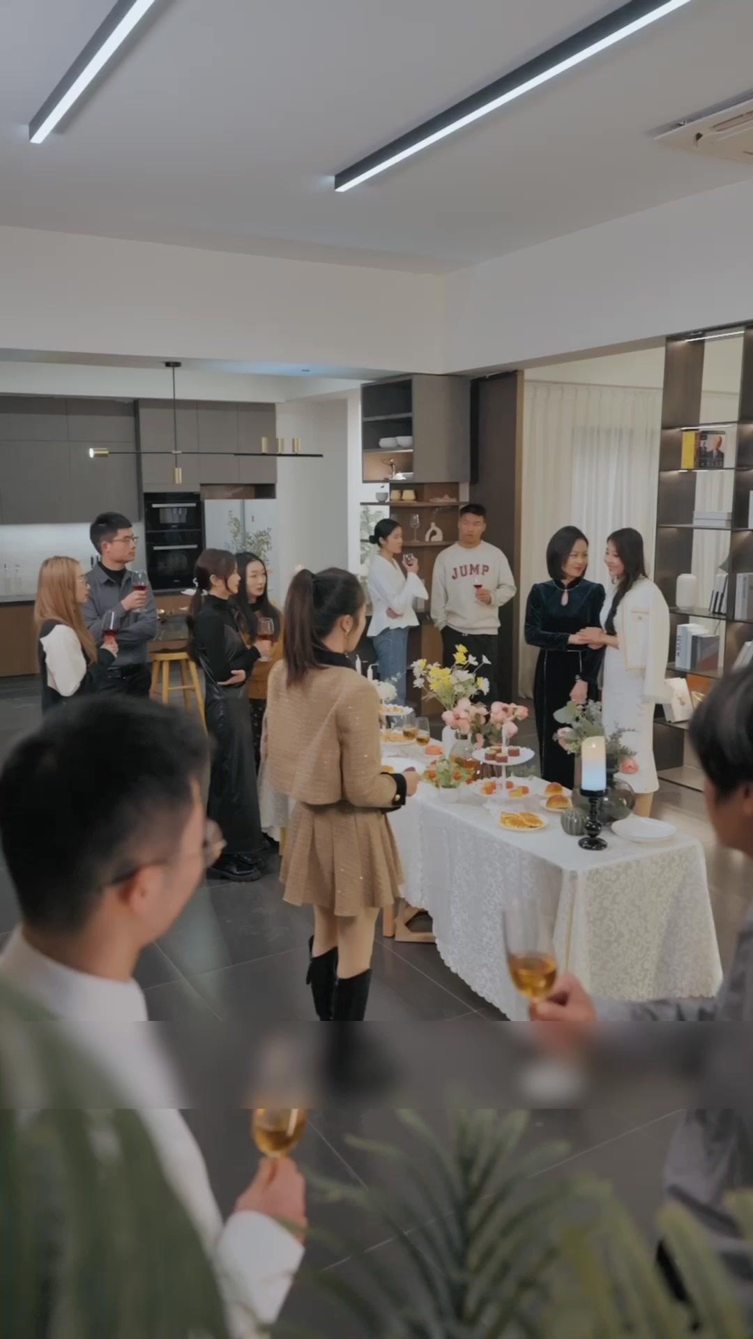 Istri Bos Bosan, Mulai Kerja Hari Ini