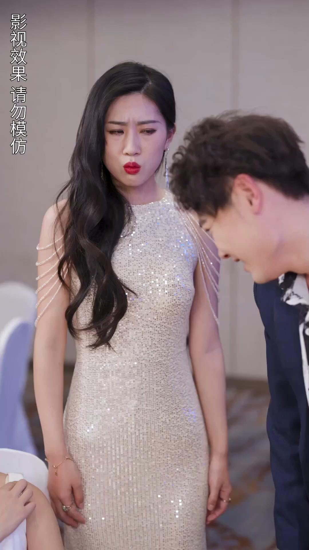 La esposa con doble identidad