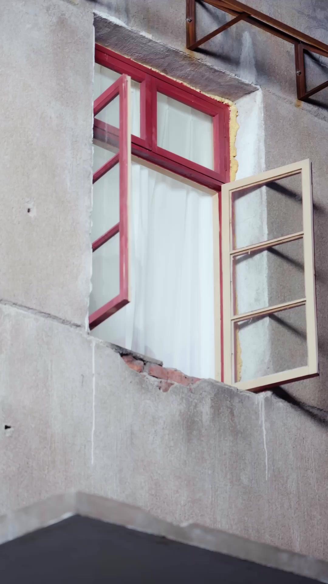 Slum King Meets Sunshine Girl