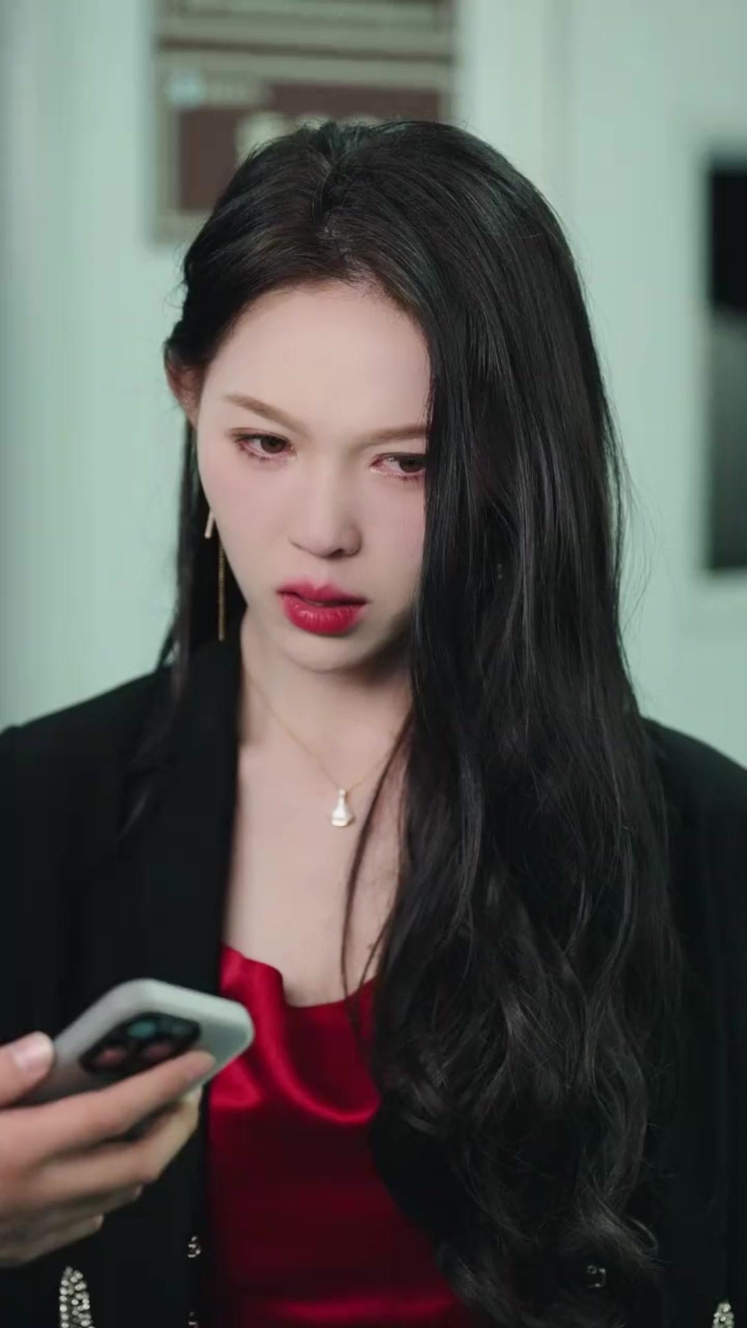 أسرار على بساط اليوغا