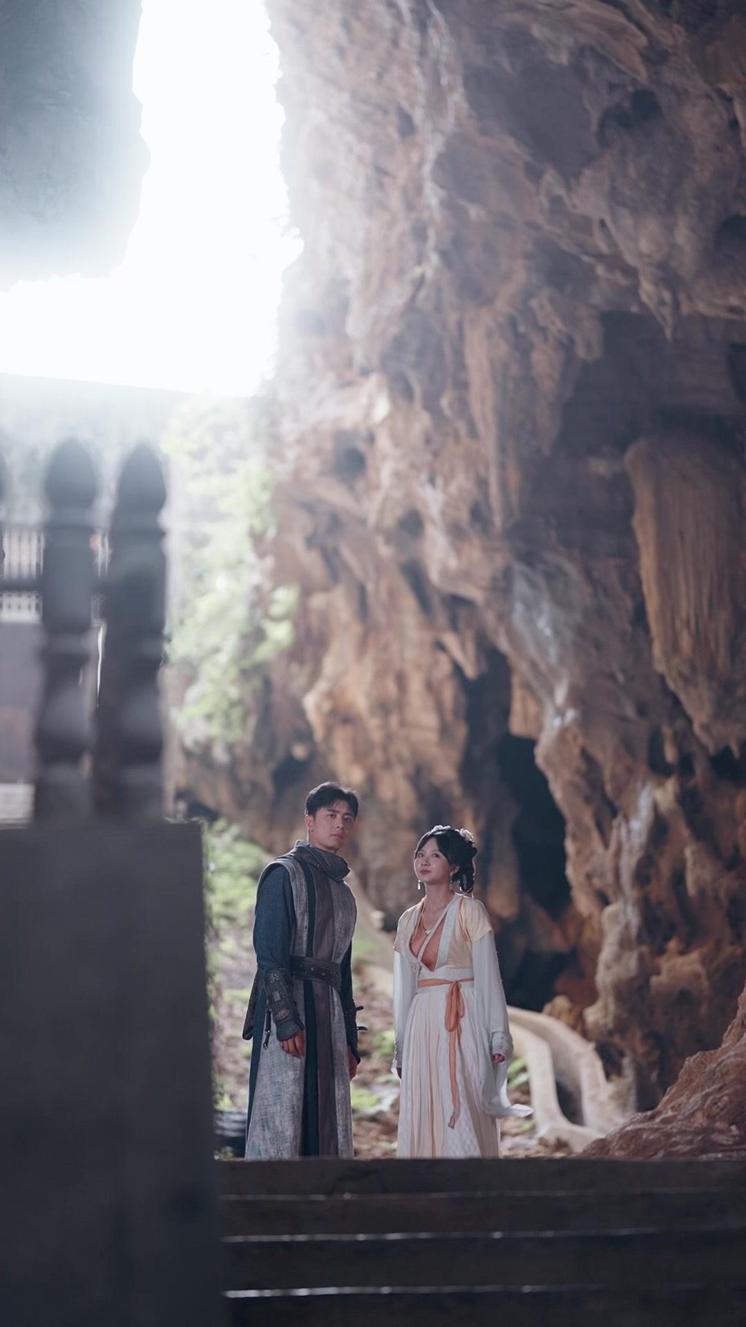 Pedang Patah Menantang Langit