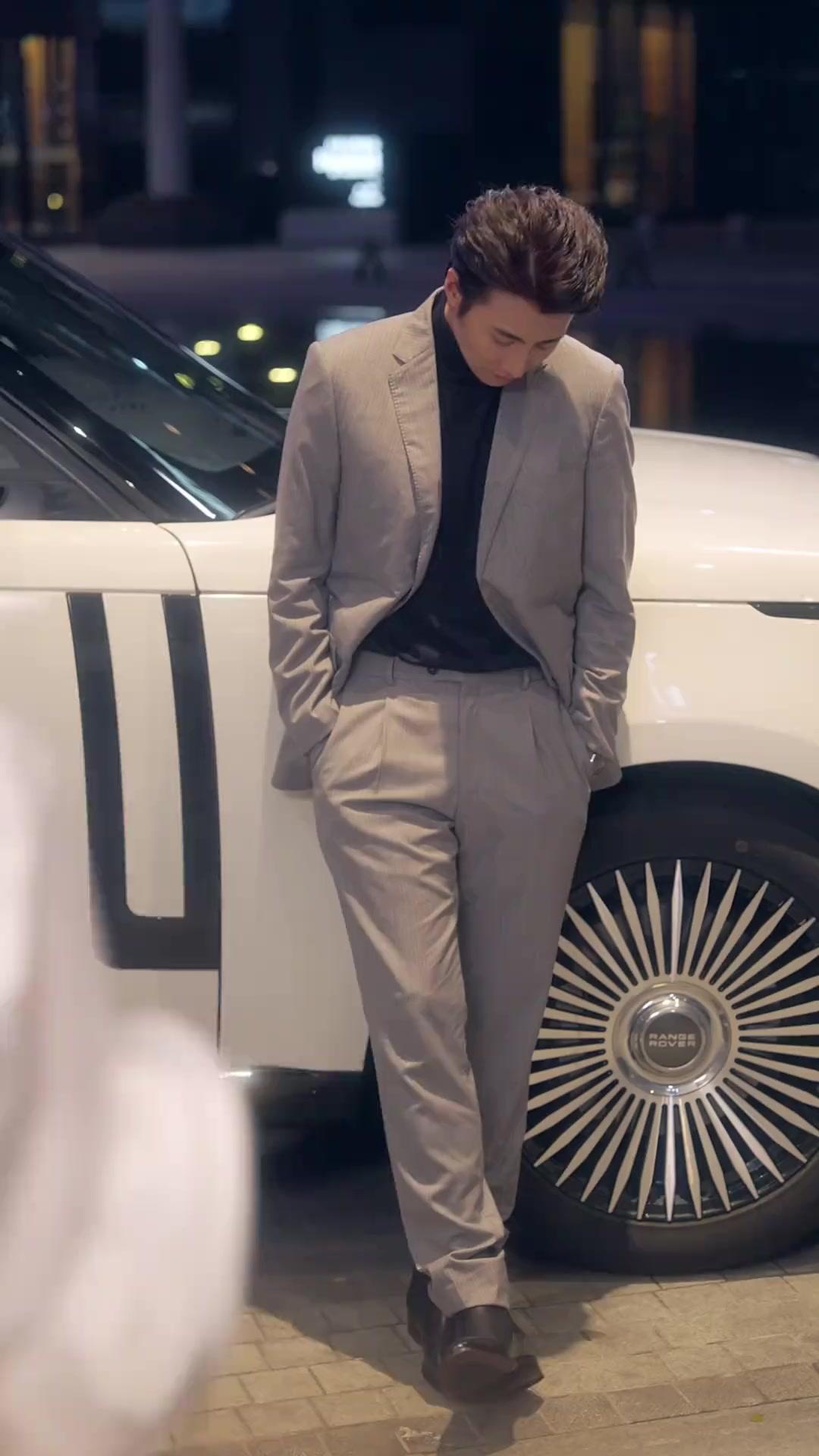 (พากย์เสียง) รักปลอมๆ หลงจริงจัง