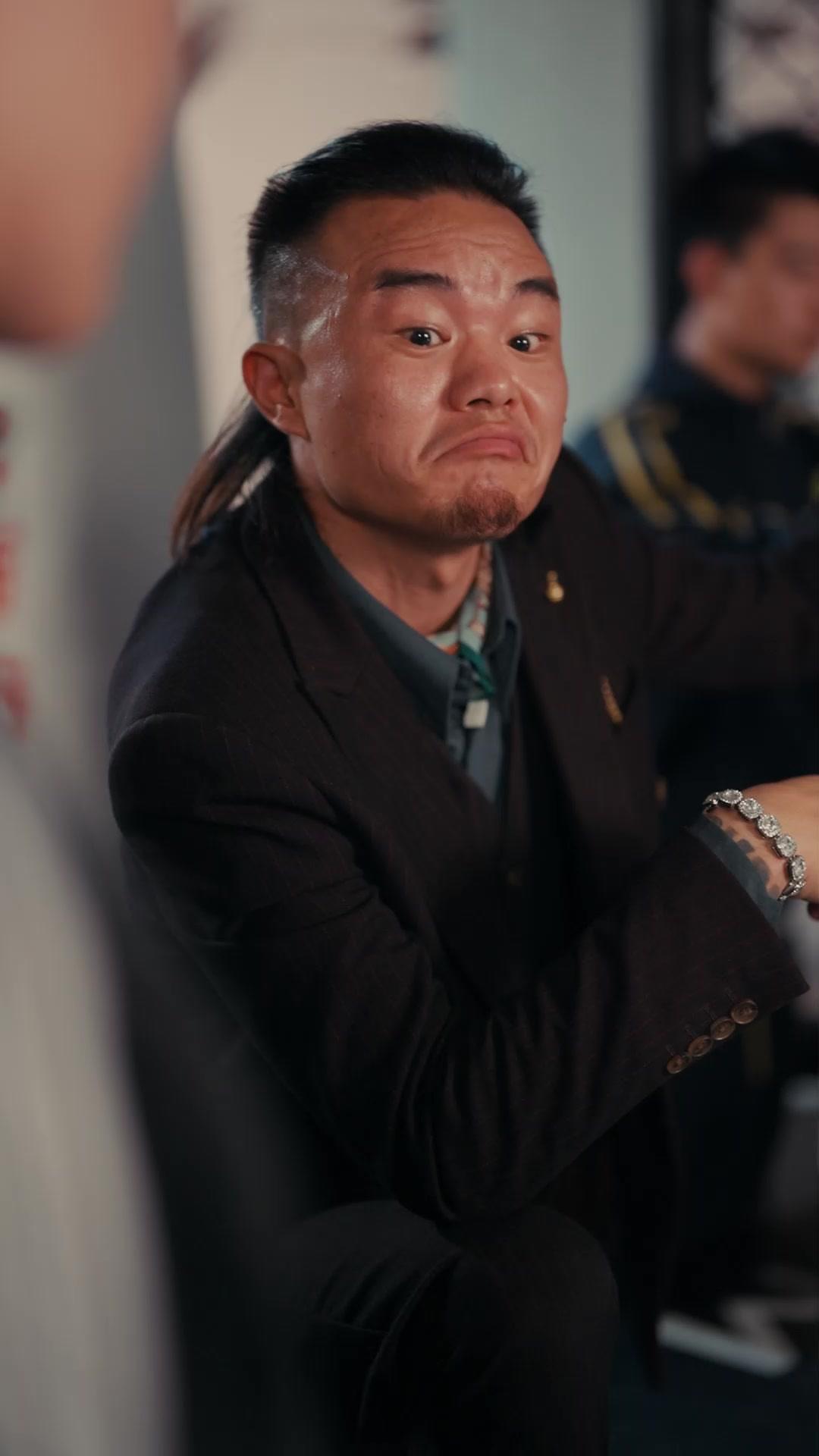 OMG! The Boxer King is Back!