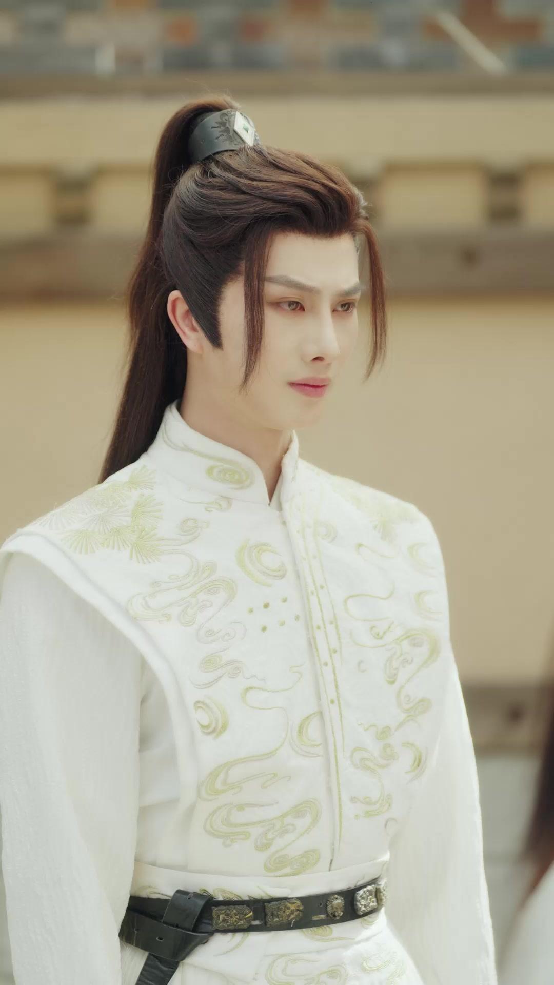 LA DÉTERMINATION DE LUCILLE