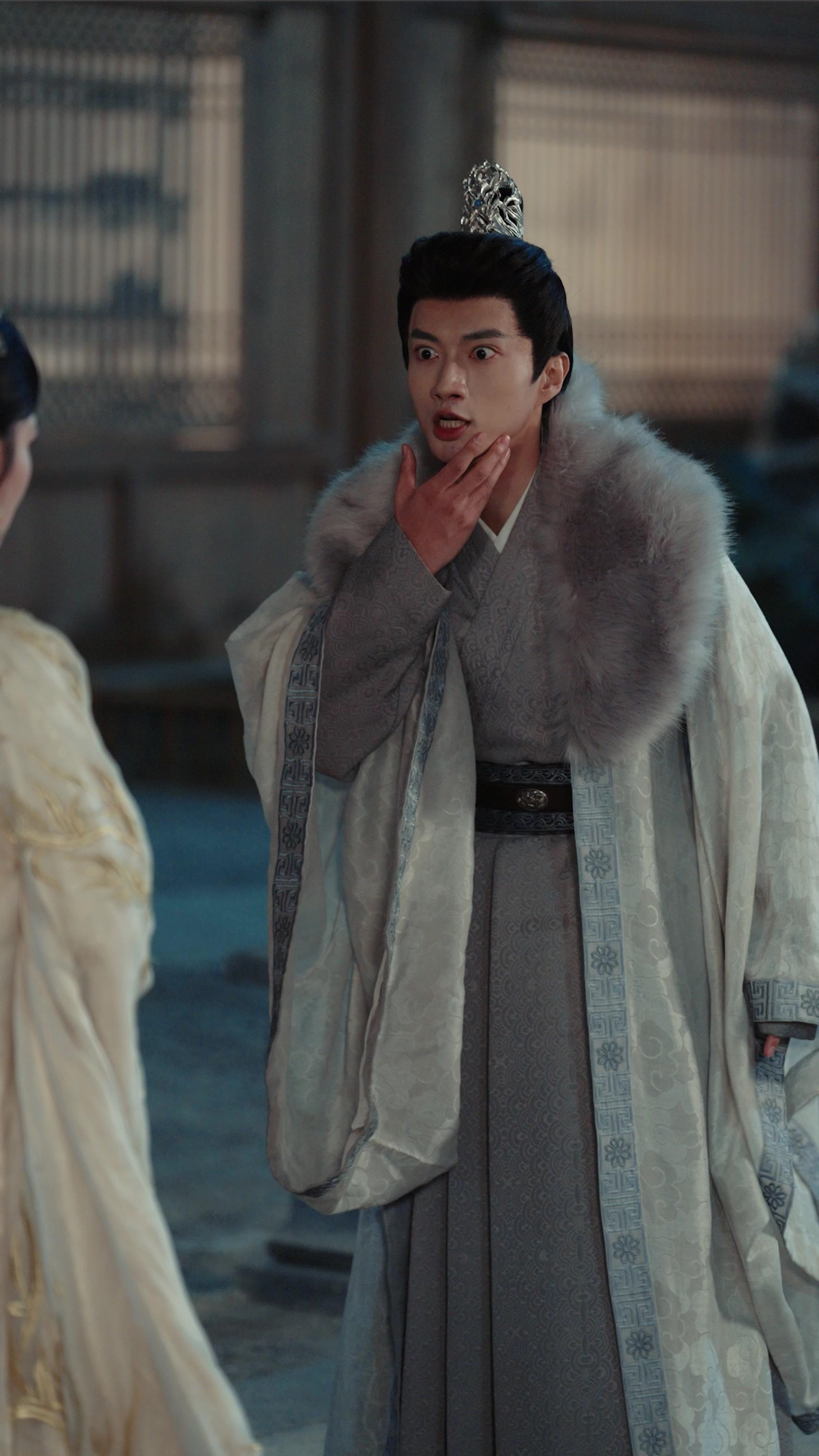 MIROIR BRISÉ, FIN DE L'ÉCLAT