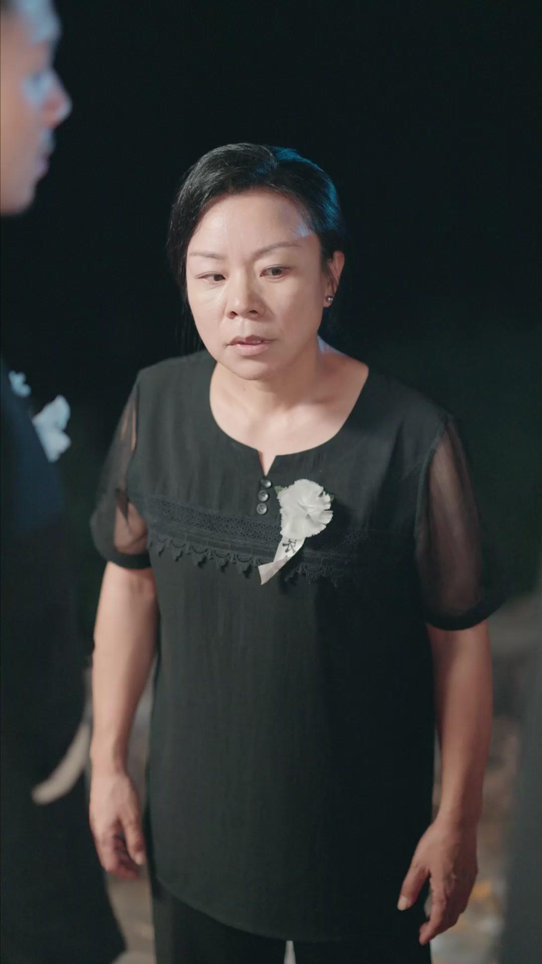 LES INTERDITS DU CERCUEIL 