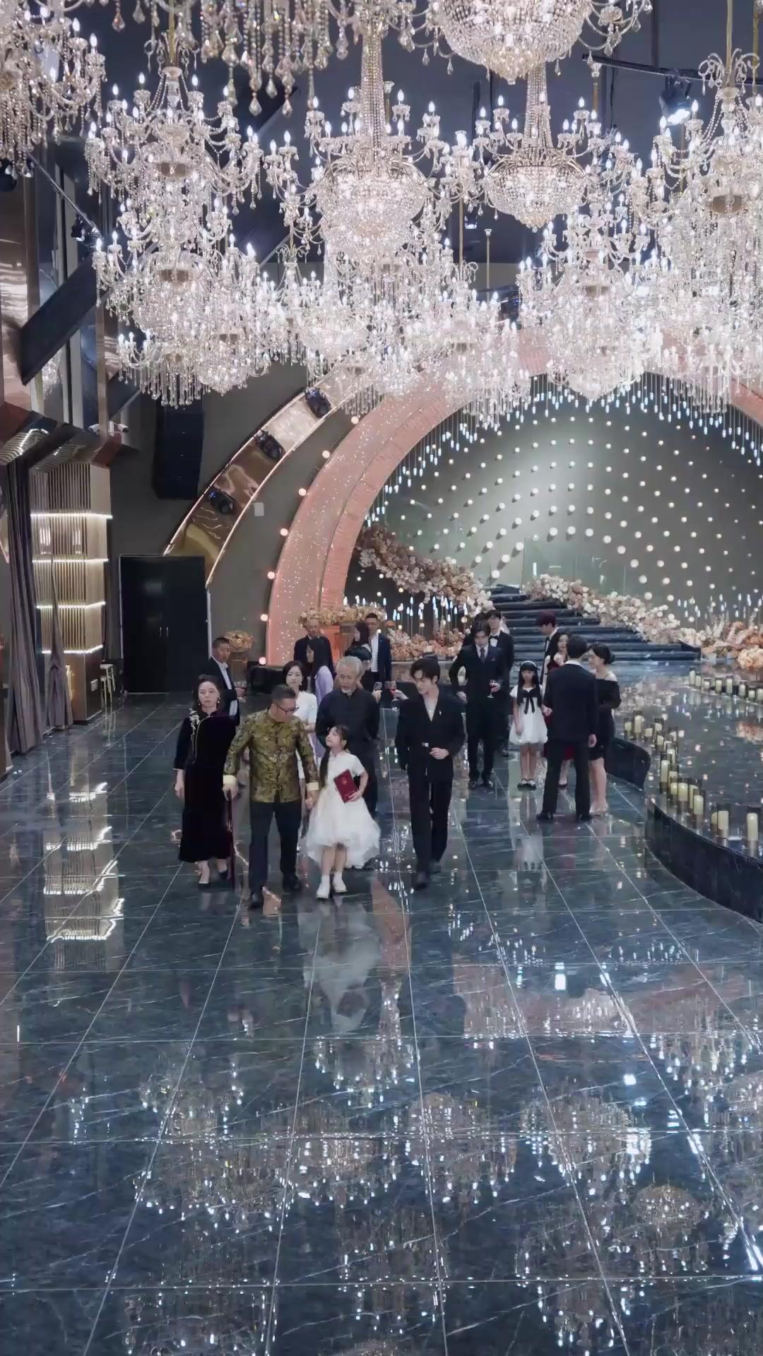 (Sulih suara) Ganti Ayah, Ubah Nasib