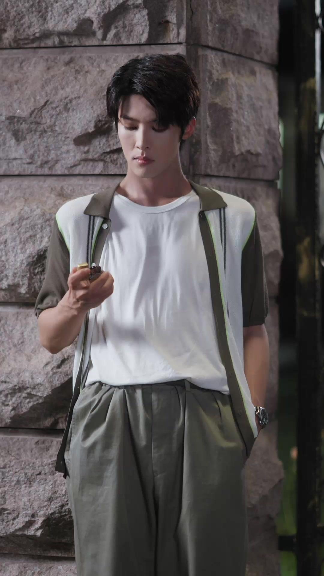 Usia tidak memisahkan cinta