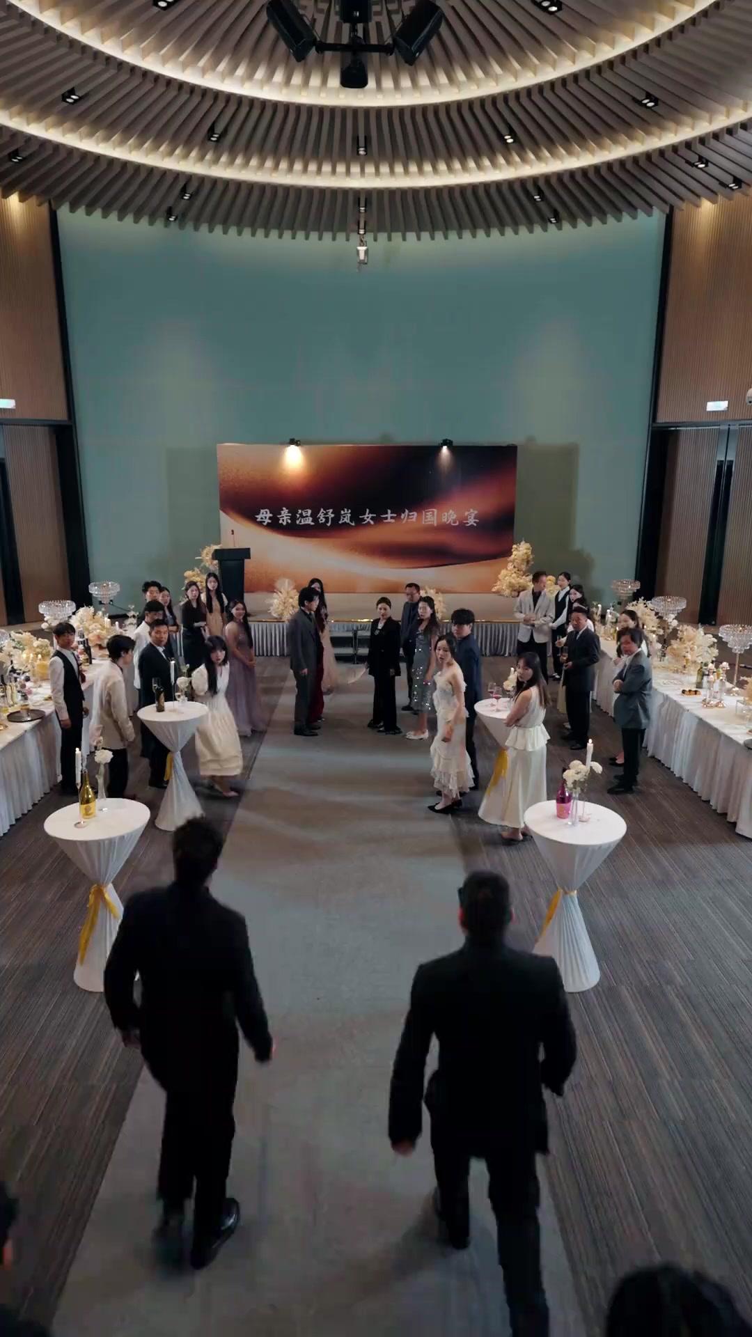 سأجعلها تكشف عن وجهها الحقيقي