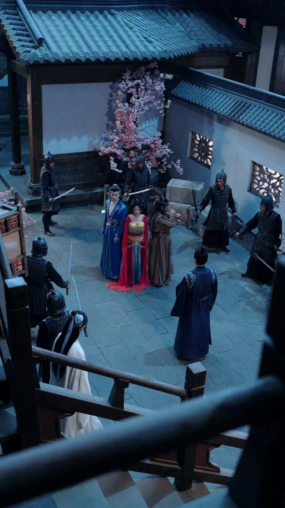 SOUS L'ENNEMIE, VERS L'AMOUR