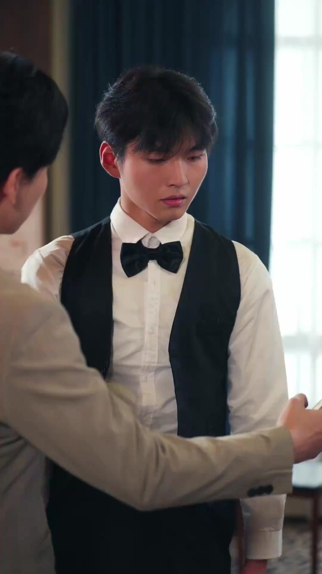 Bunga Mawar Tersembunyi