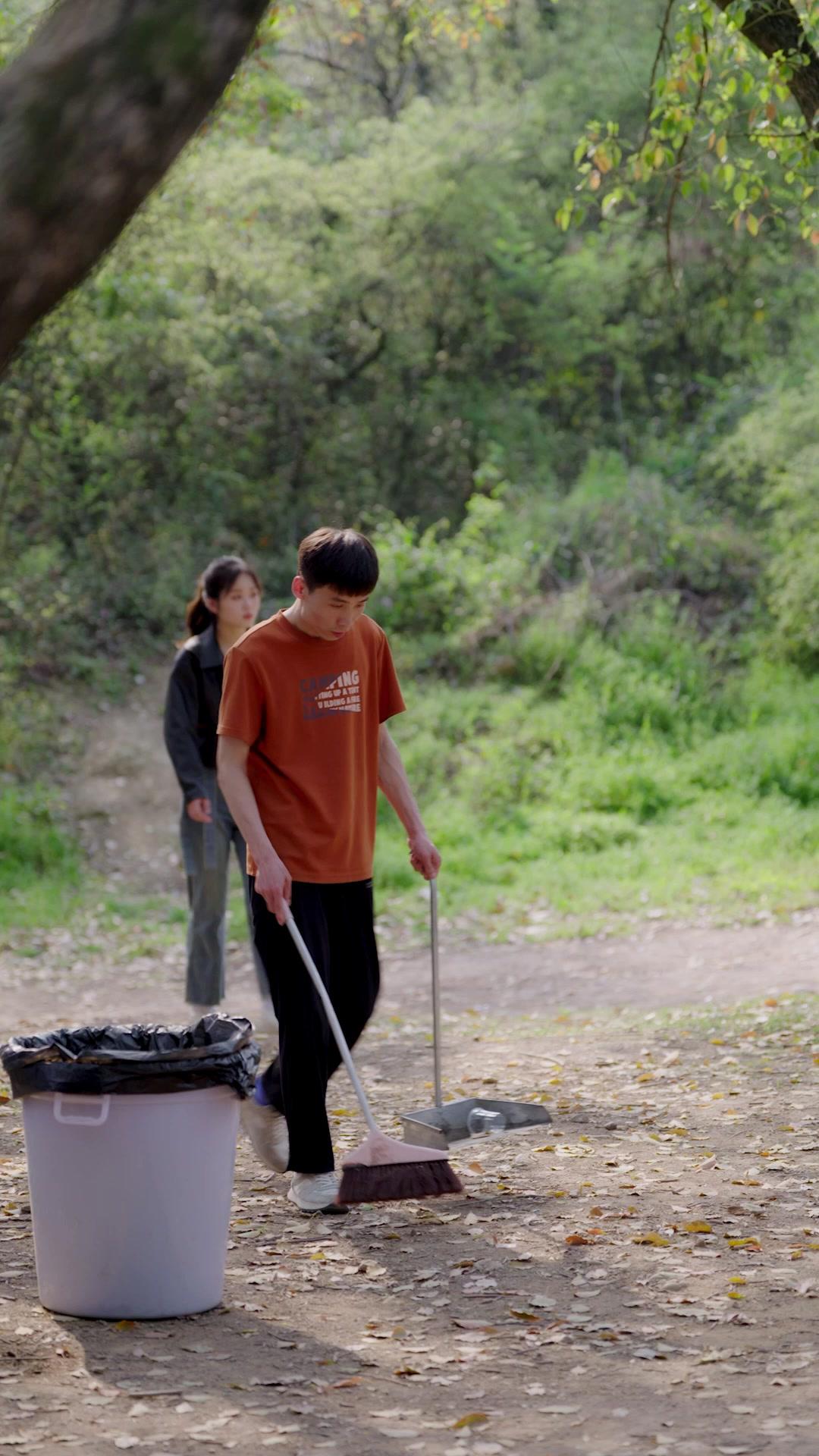 Istriku Jadi Pengganti