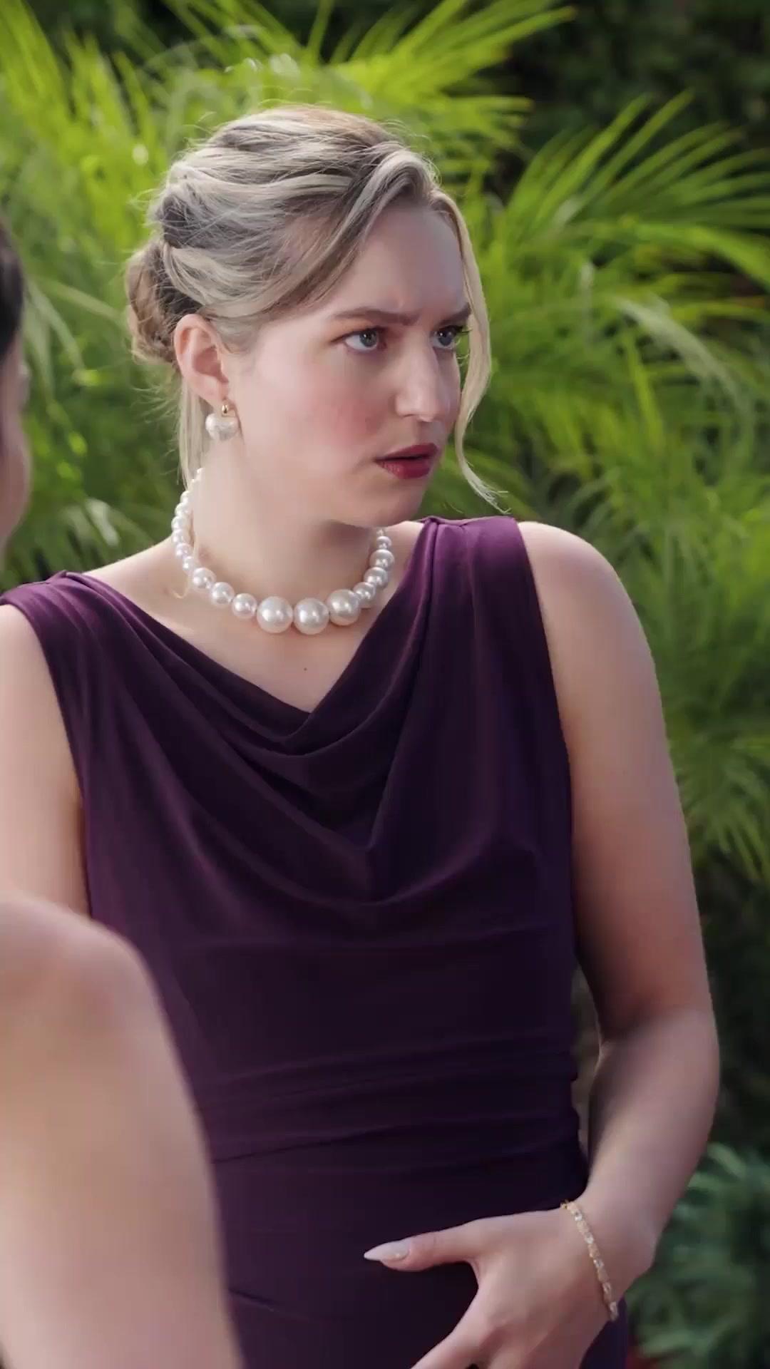 (Synchro)Schwangere Erbin: Verwöhnt von fünf Onkeln