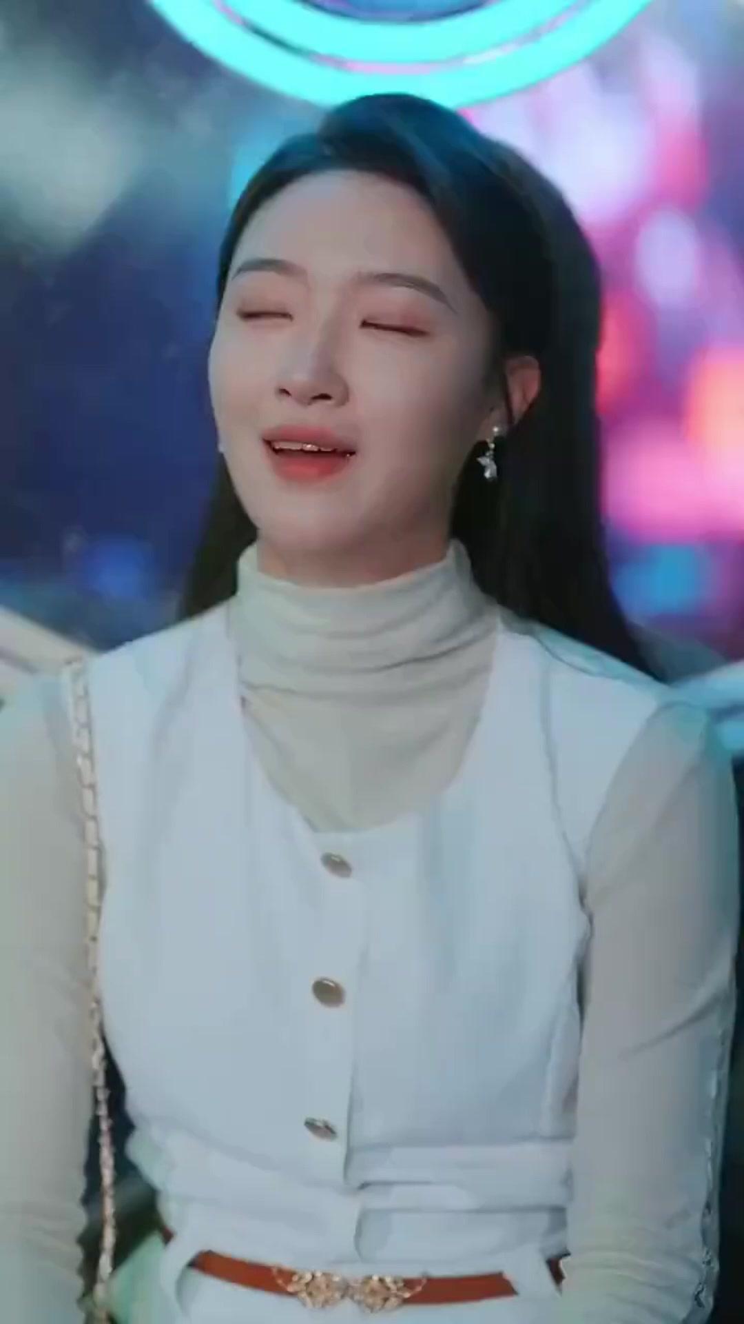 No Silêncio, o Amor Sussurra