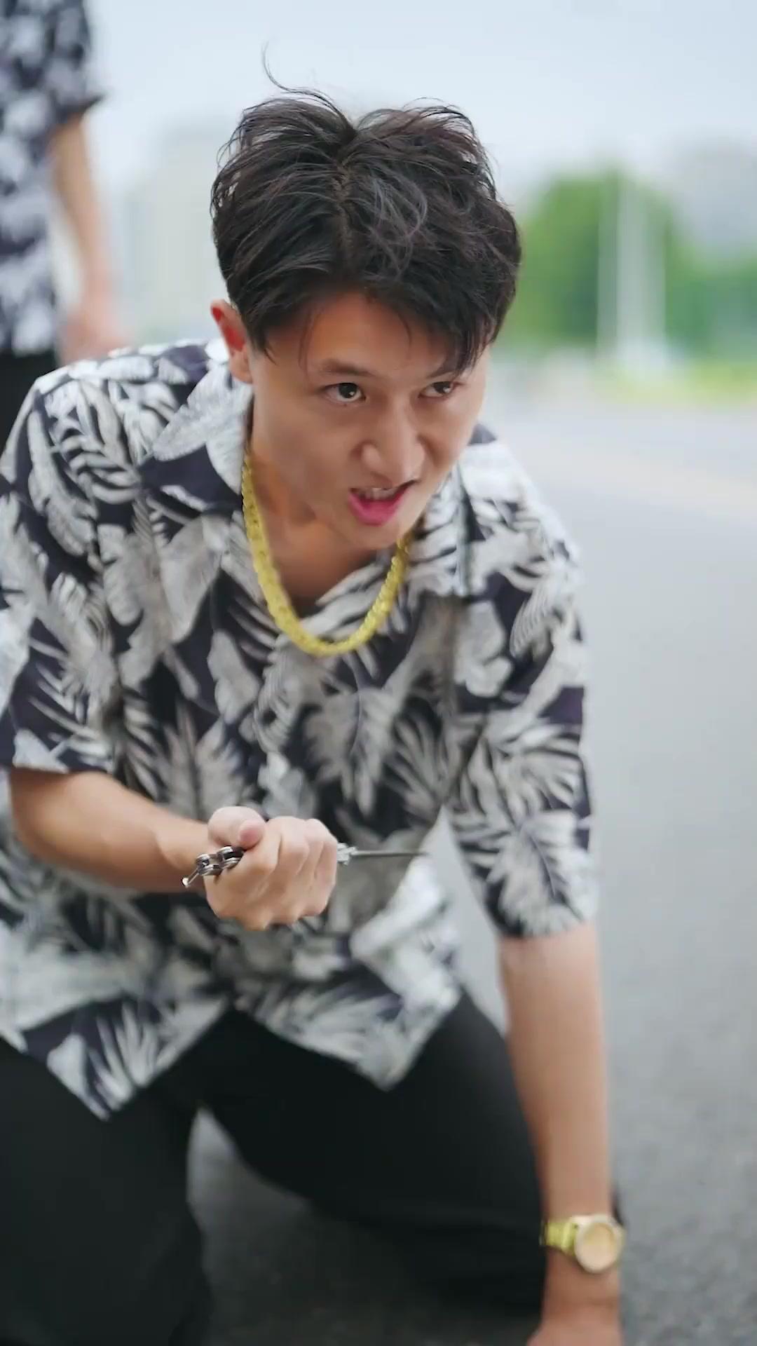 พ่อเงียบ ๆ แต่เหยียบทั้งสนาม