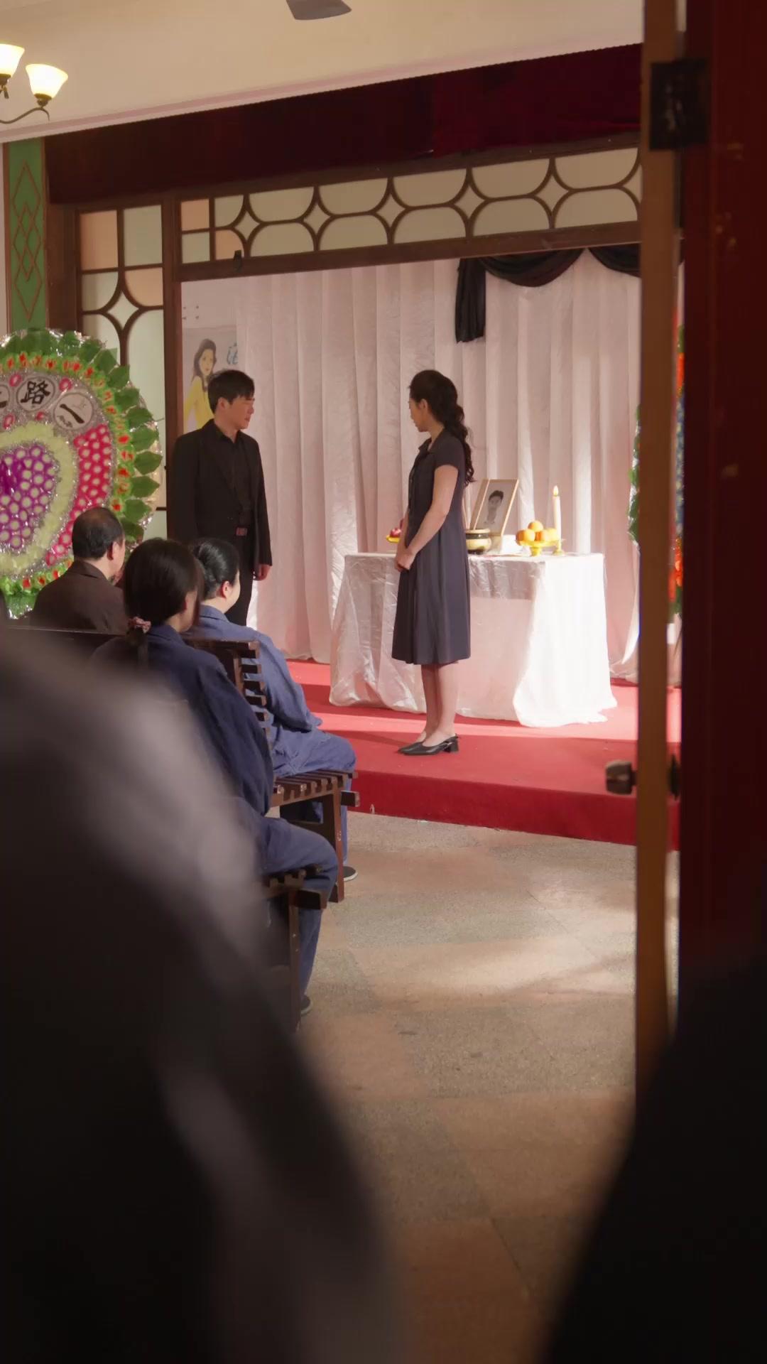 Ingatan Terakhir Sang Kepala Pabrik