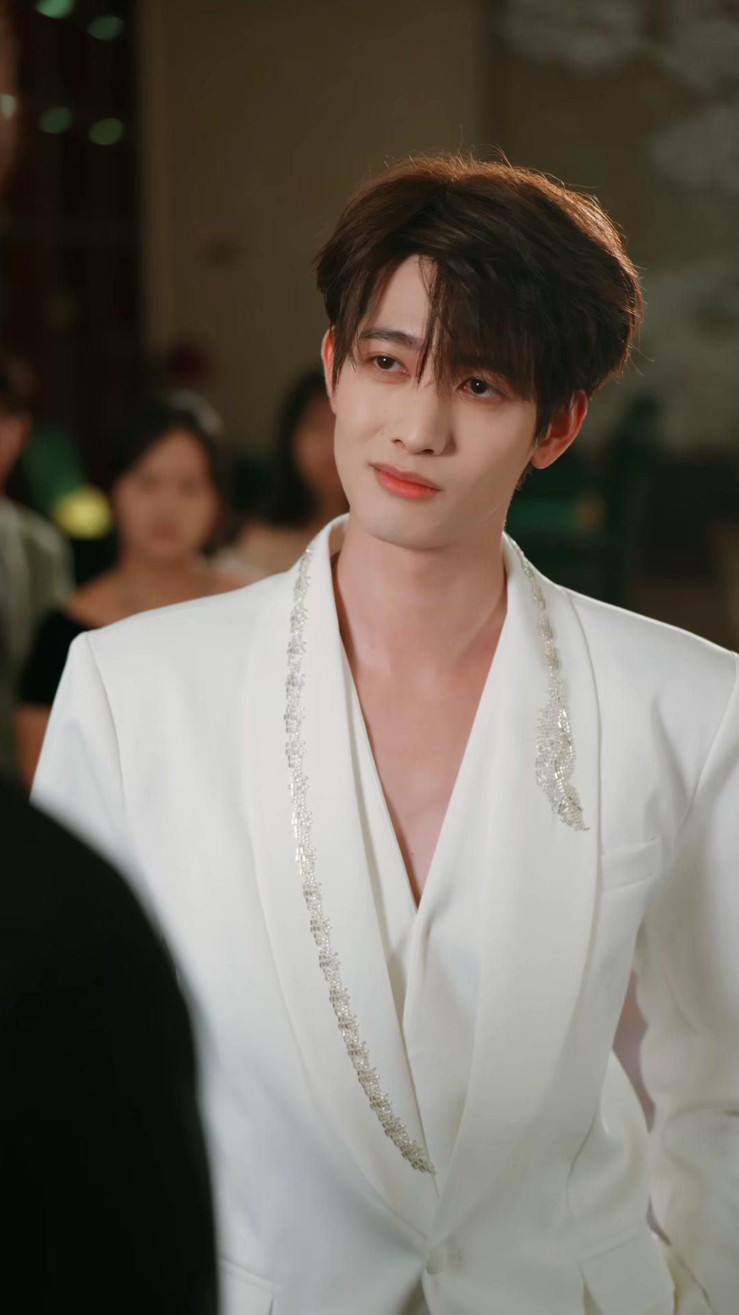 รักที่โอบอุ้มกันไว้