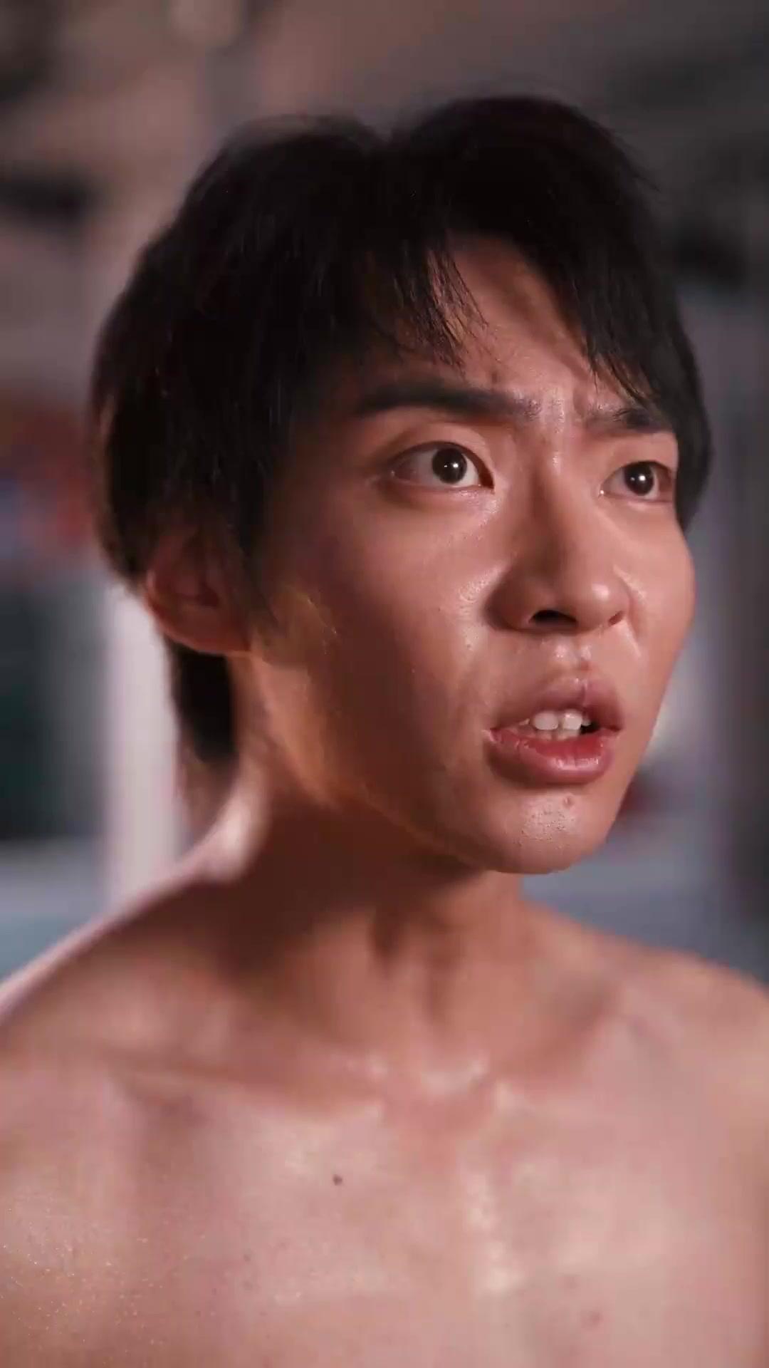 OMG! The Boxer King is Back!