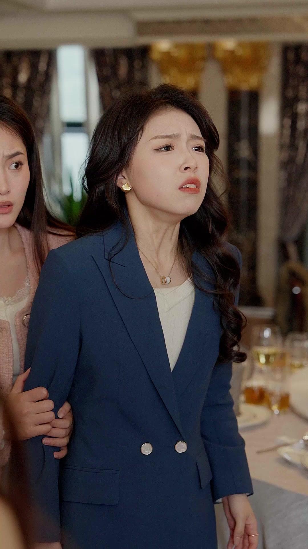 氷のグローブに咲いた狂気の薔薇