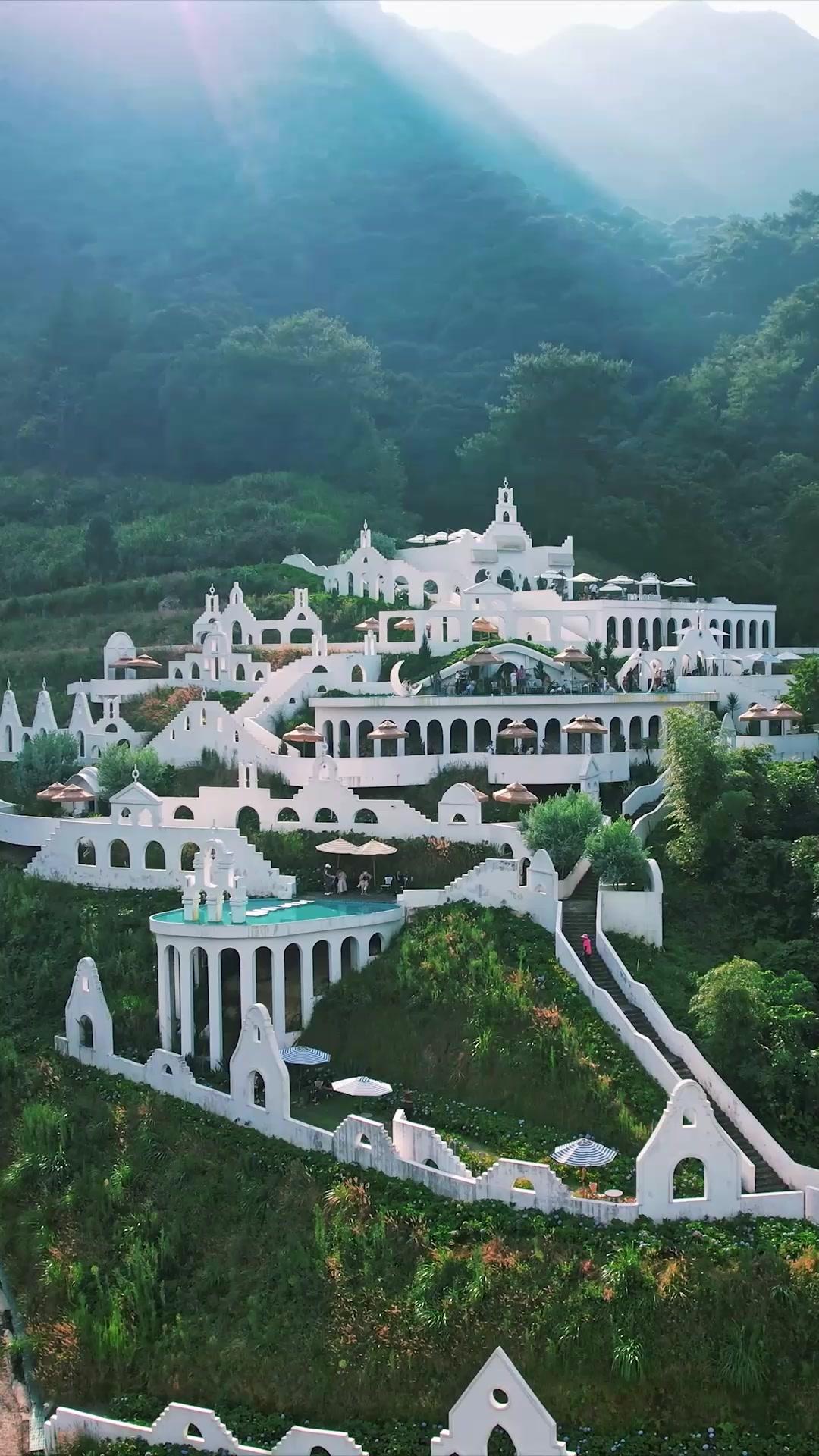 Takdirku dengan Raja Serigala!