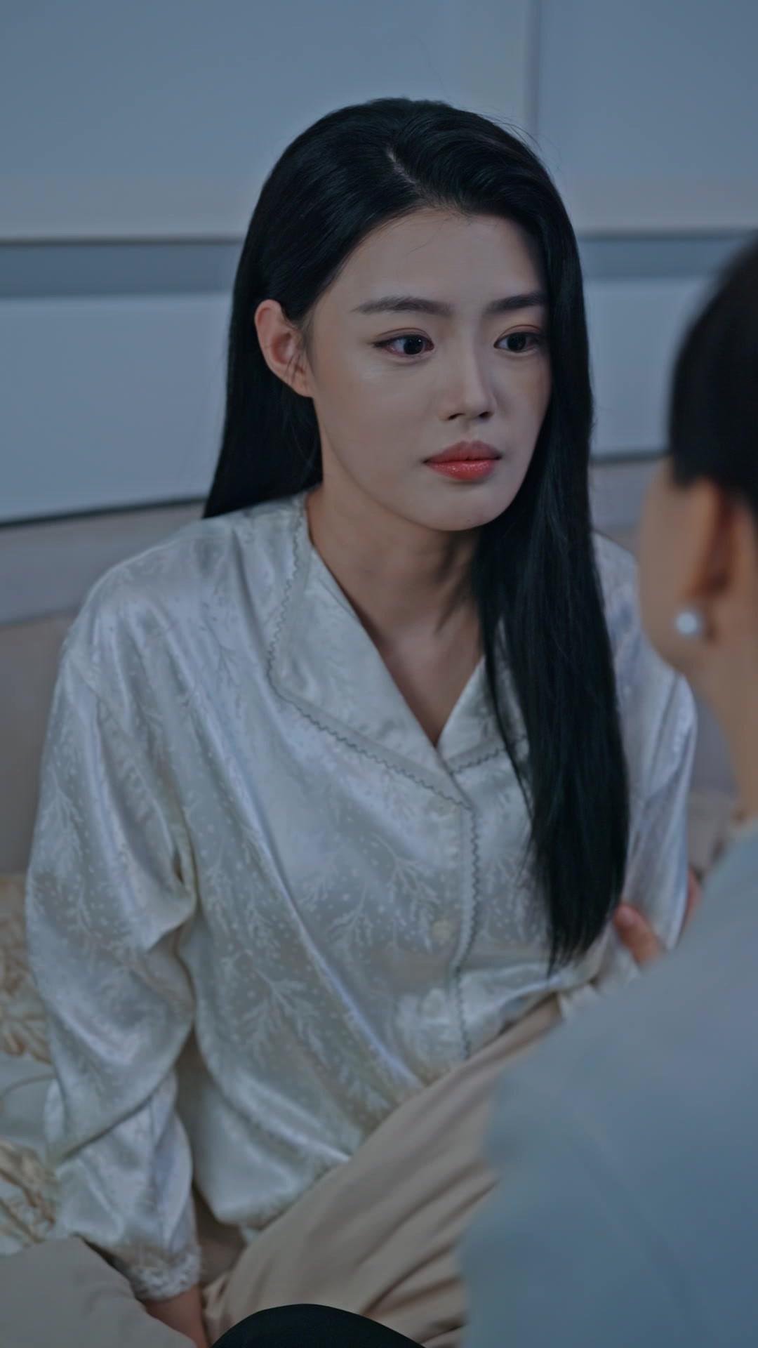 O Kapının Ardında