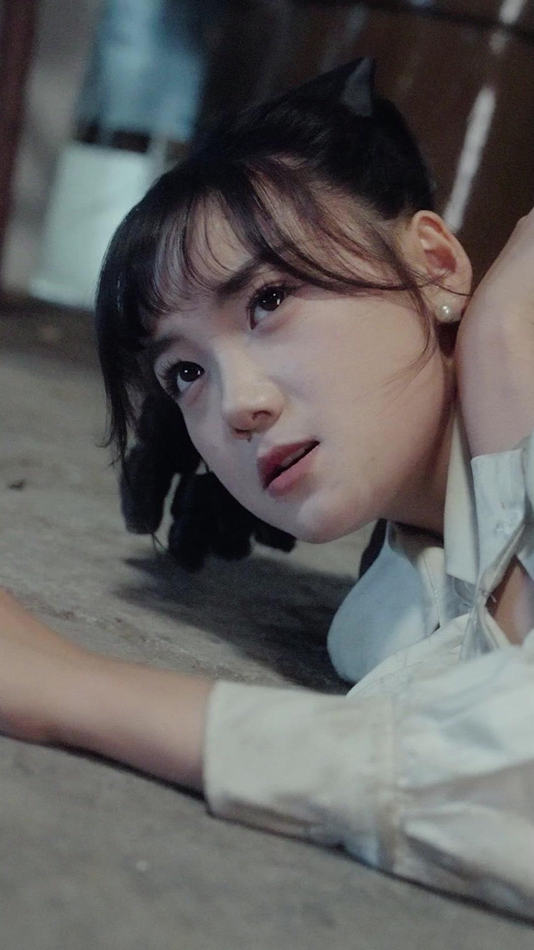 L'AMOUR PIÉGÉ DES JUMELLES