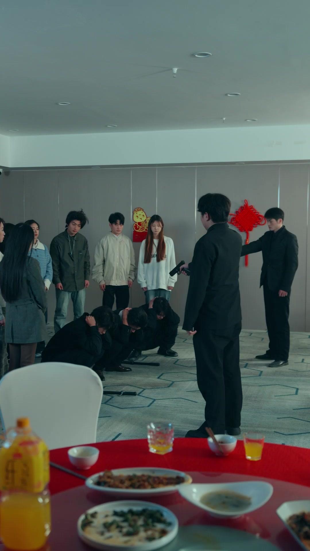 แฝงตัวล่าแก๊งทรชน