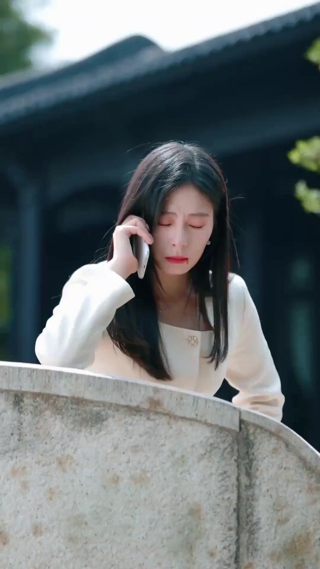 (Dublagem)Depois de Leilão, Casada com o Inimigo do Marido