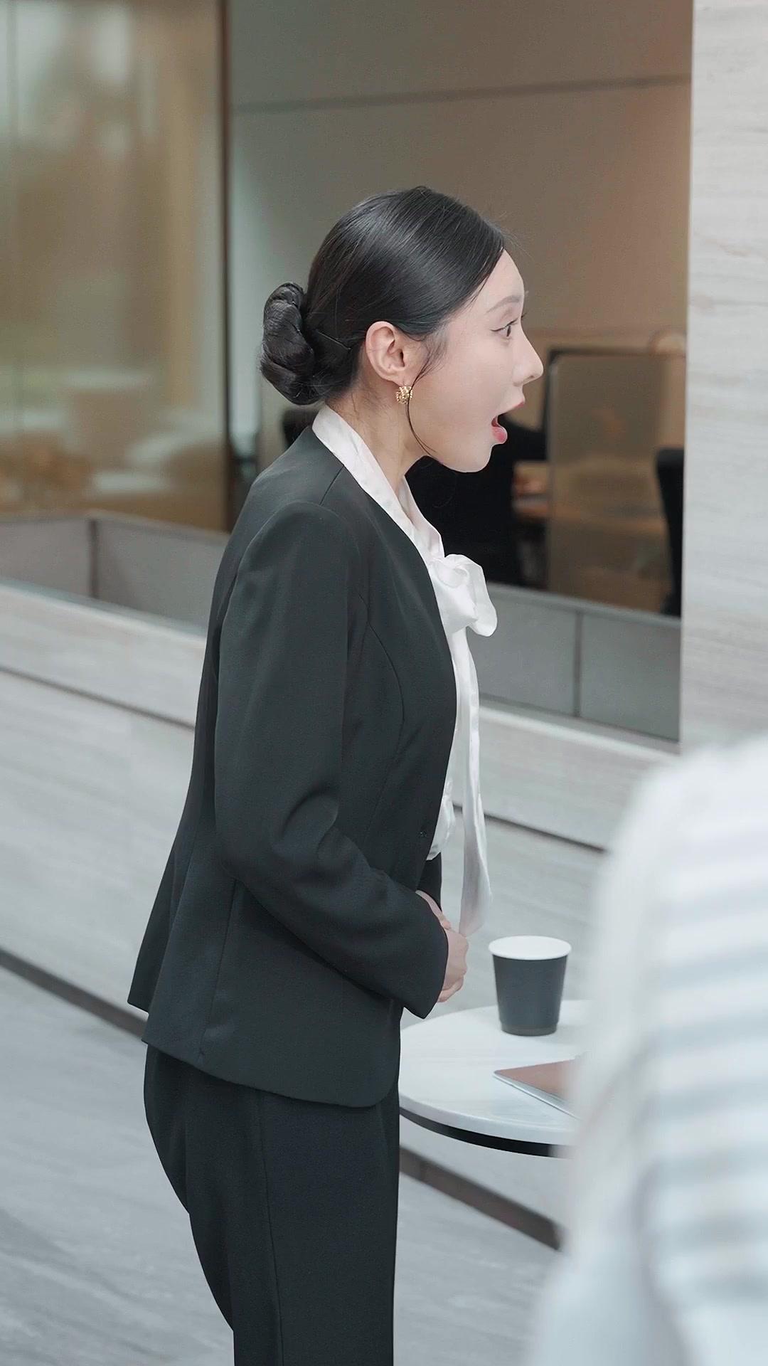 閃婚甜妻是大佬