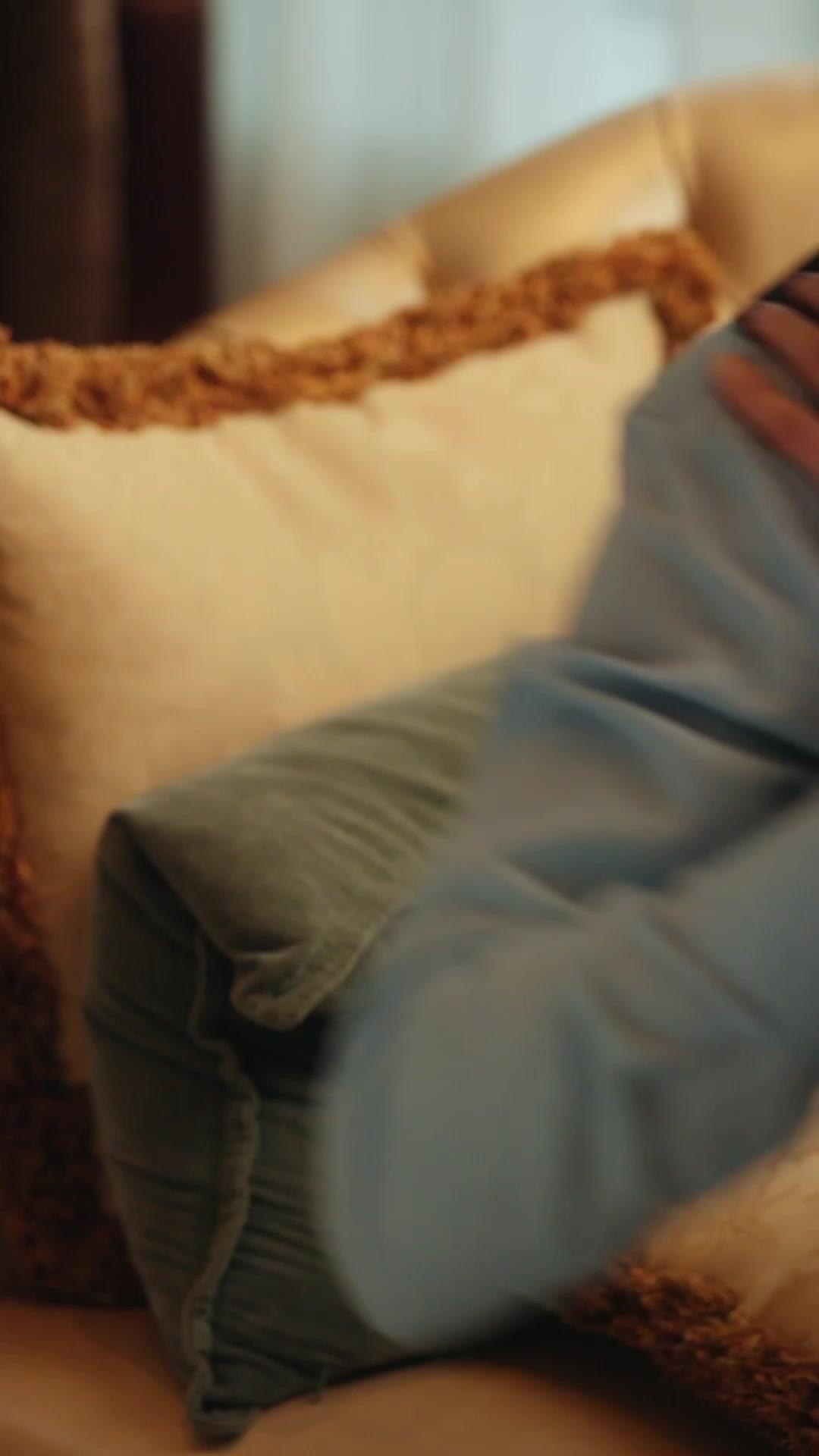 RÉVEILLE-TOI, PAPA ! MAMAN EST À L'AGONIE