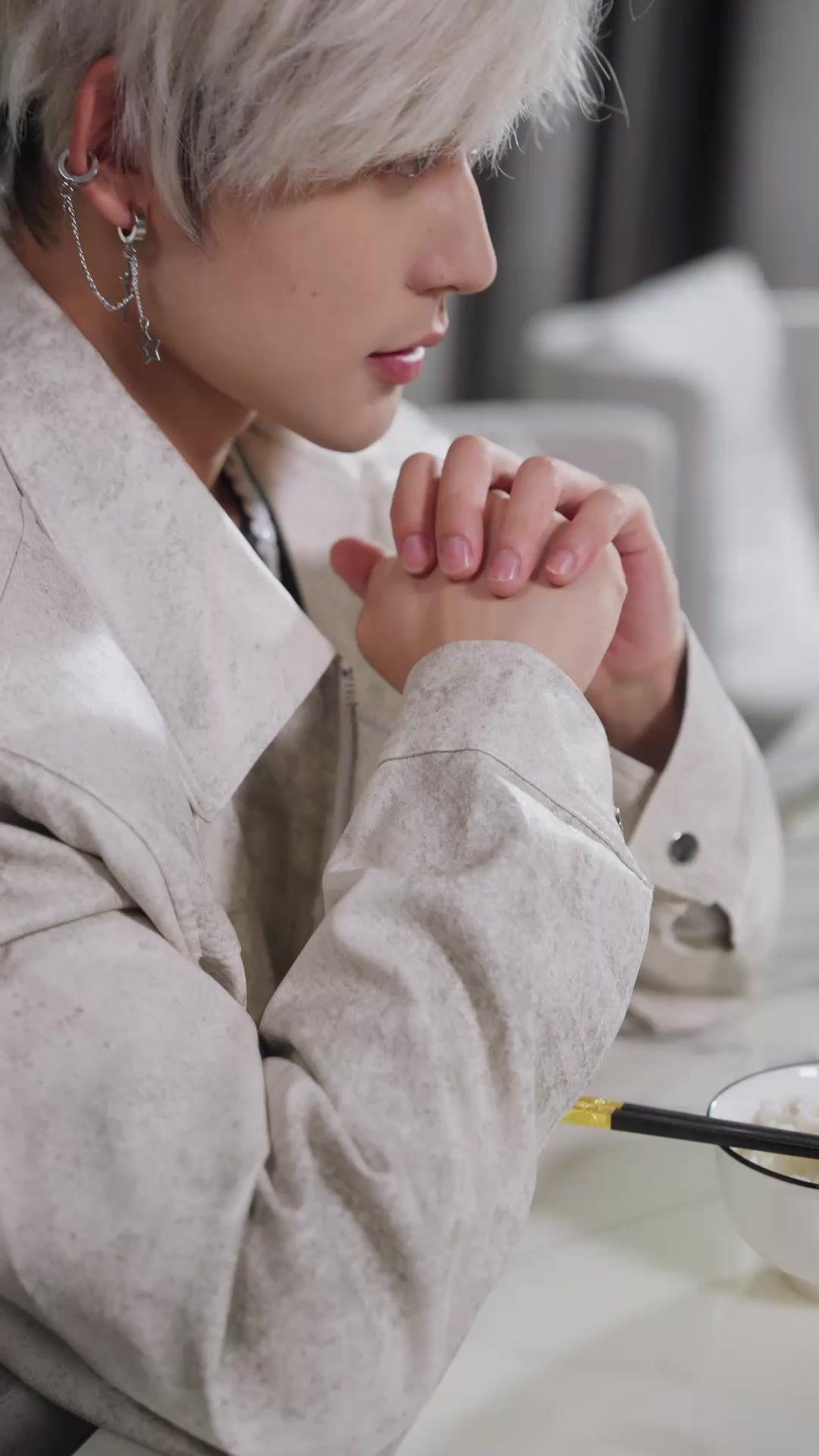 Old Man, This's My New Dad