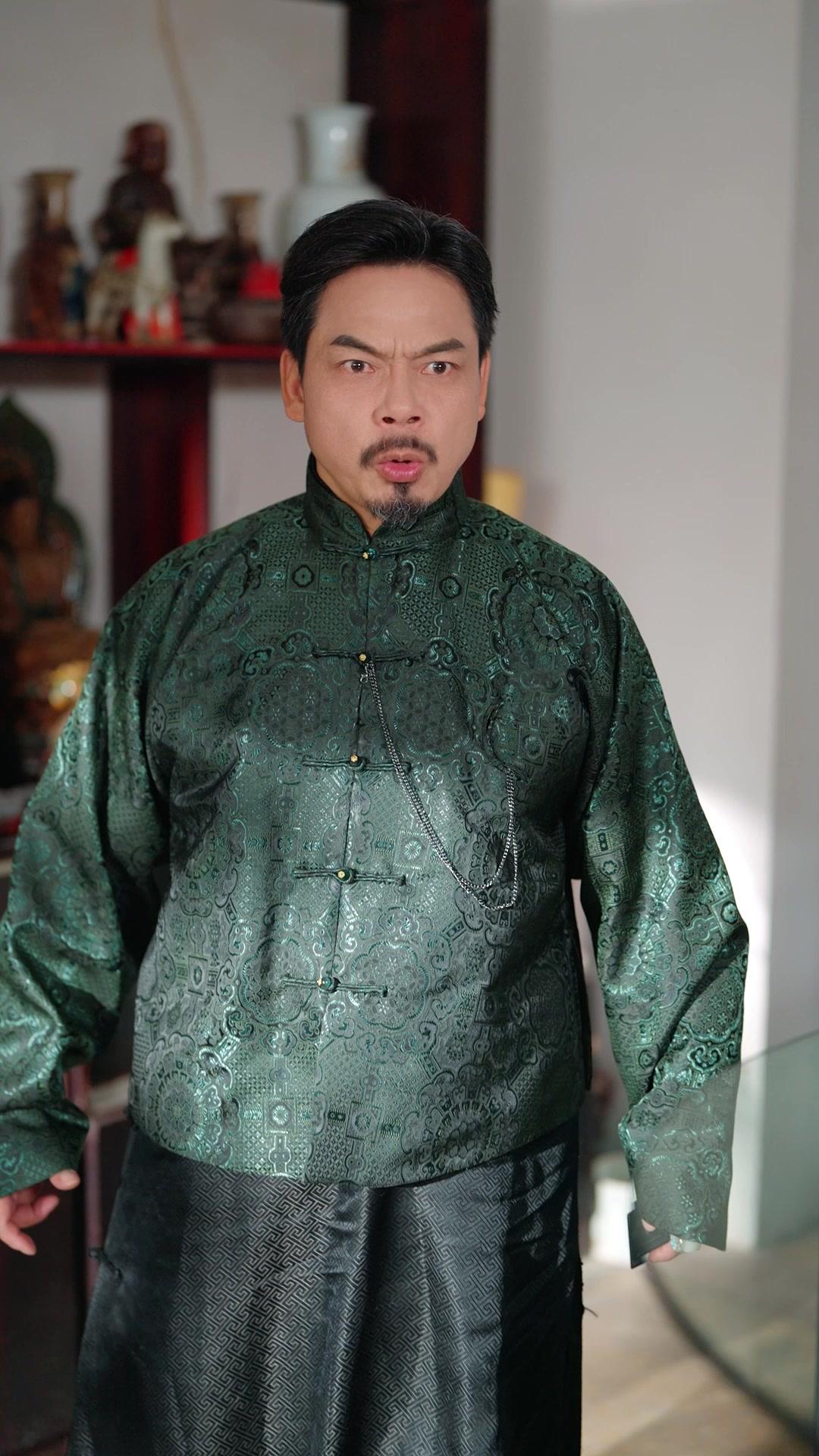 Time Travel: Her Majesty’s MVP!