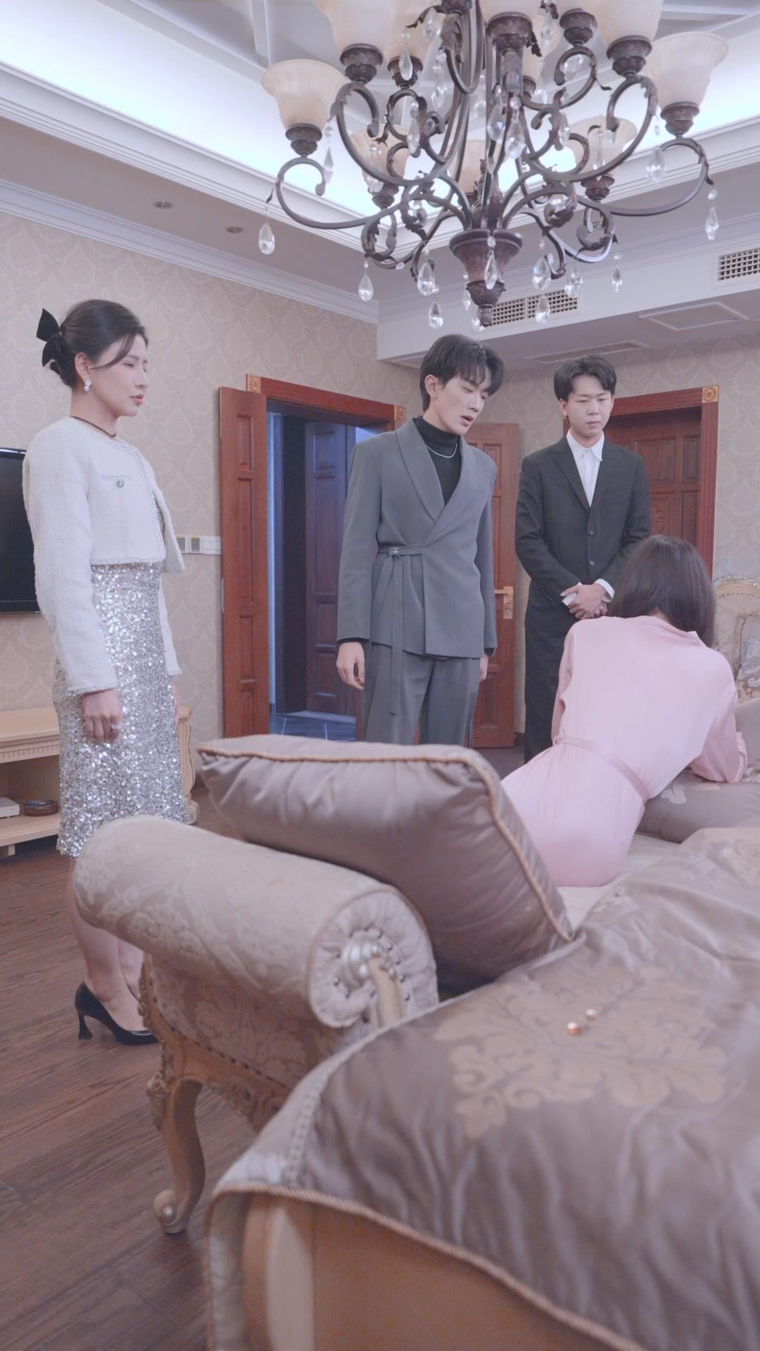 Cinta Terluka, Tak Bisa Bersatu