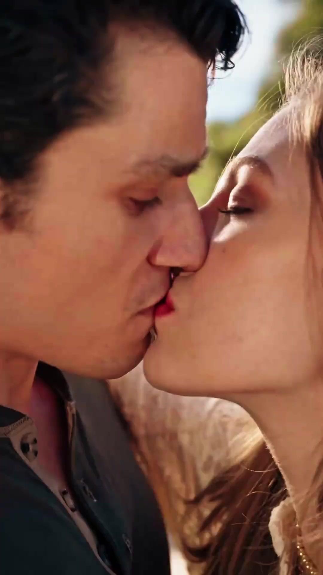 Bir Rüya Kadar Yalnız