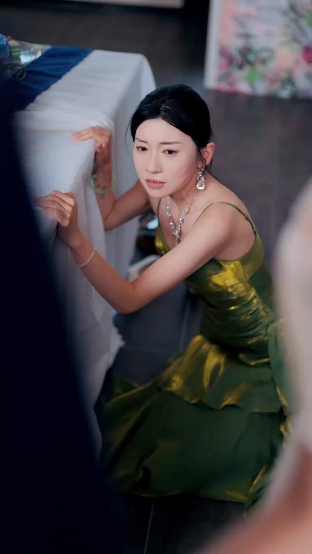 (Doblado)Quisiste volver, era tarde