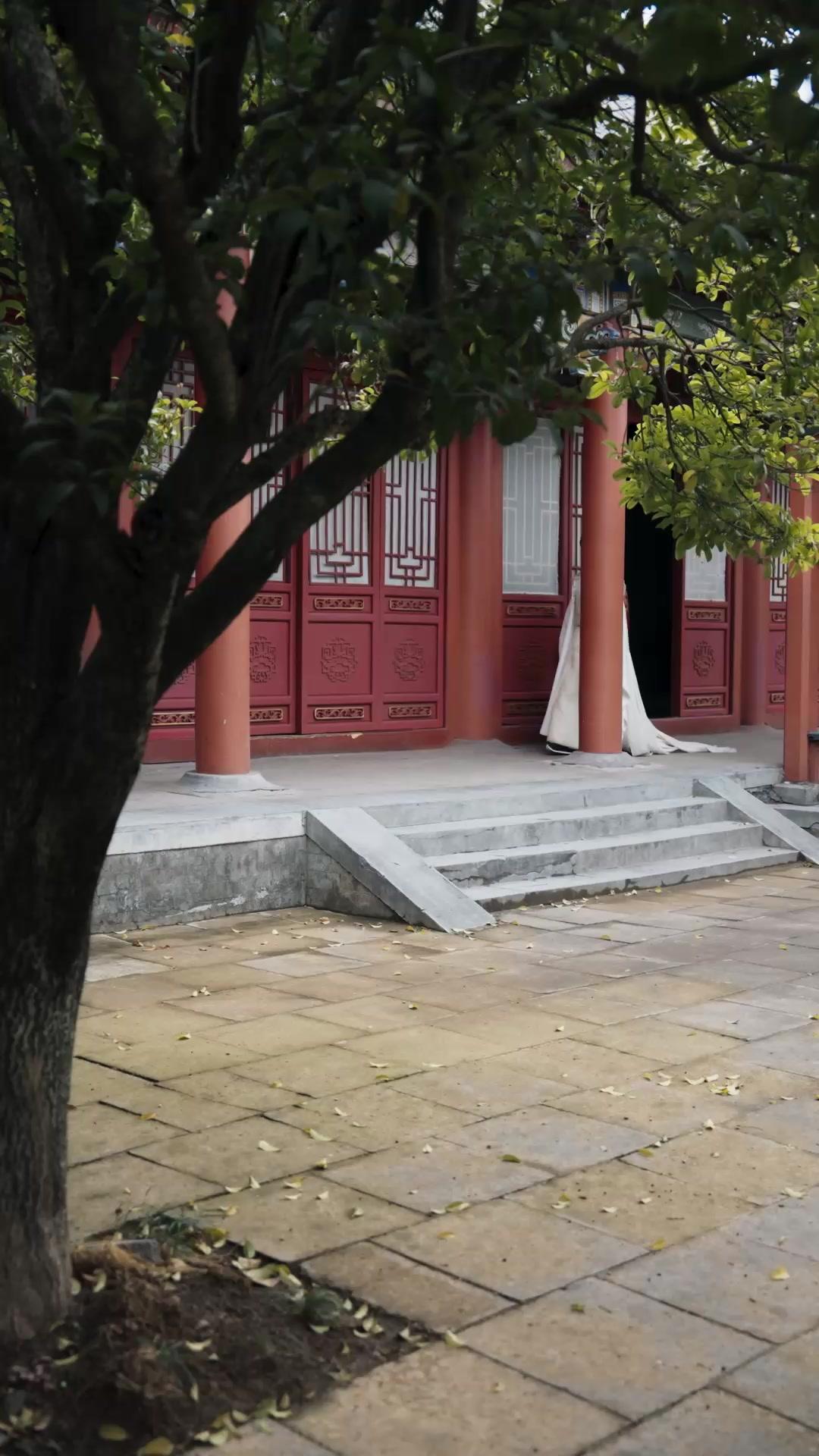 Catatan Pelarian Sang Permaisuri