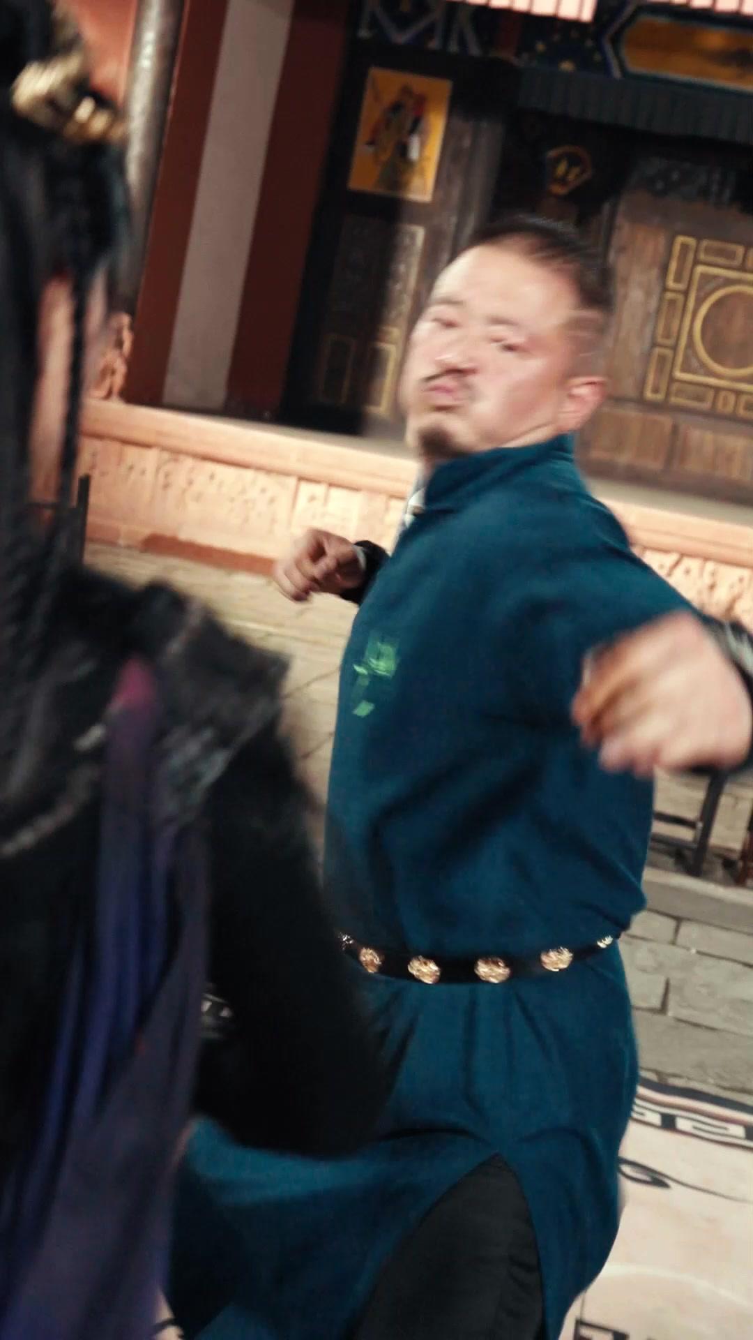 Putriku Adalah Master Genius