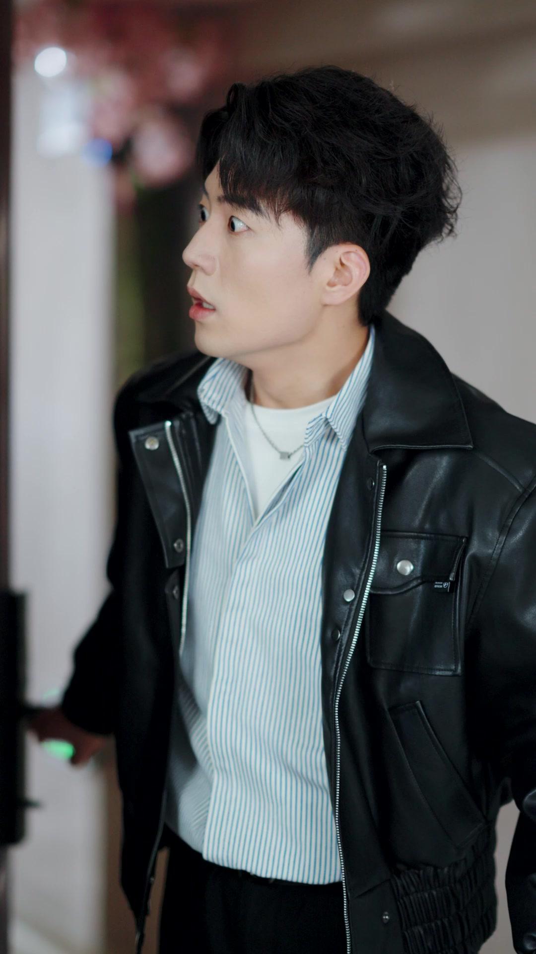 T’APPROCHE PAS DE MON HOMME