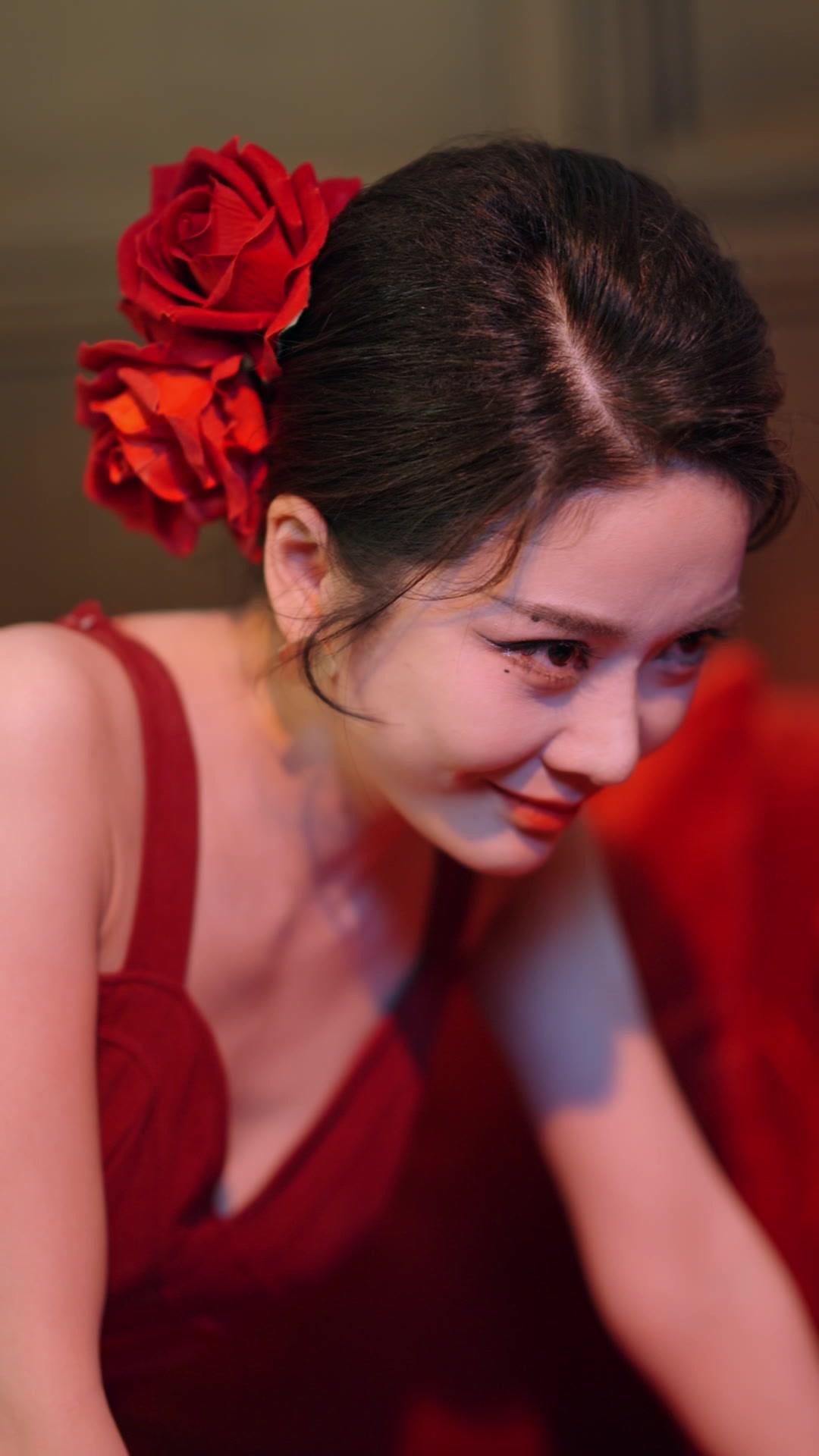 Ex, Your Dead Wife Is Back!