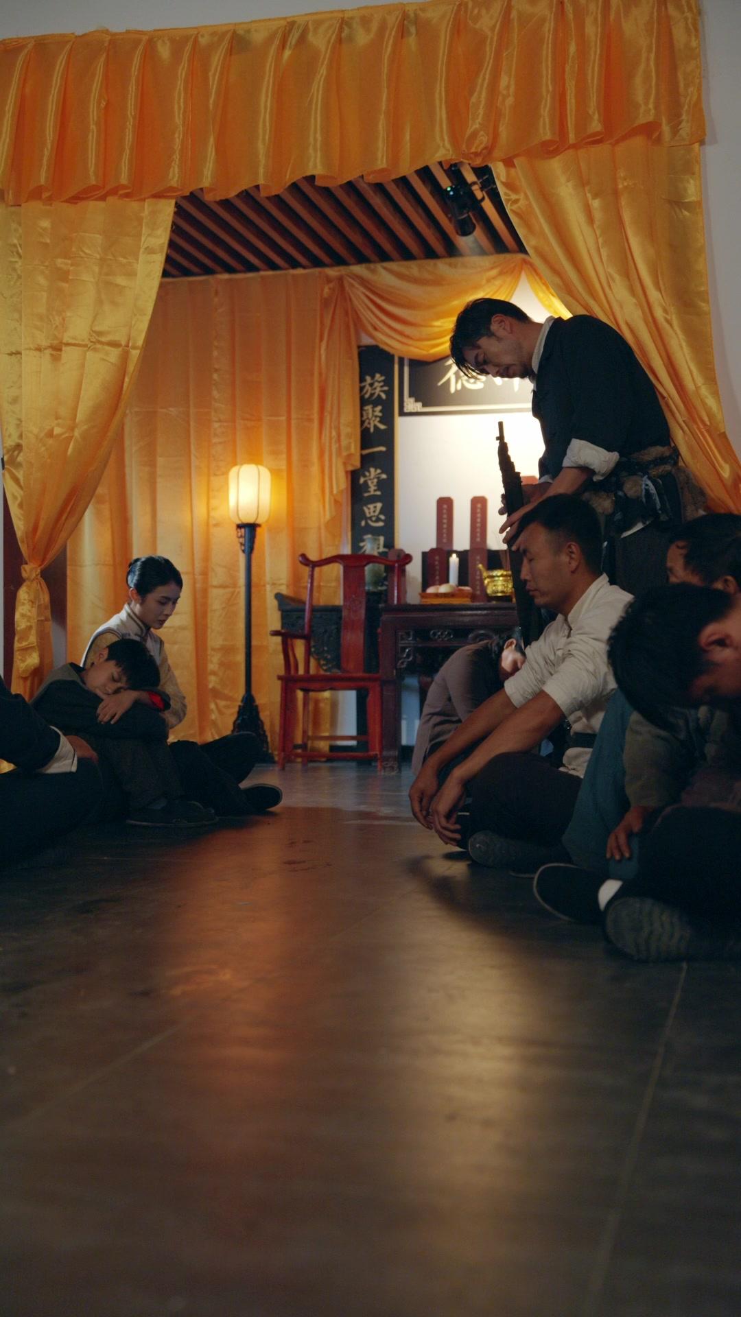 哀牢山驚魂人面熊