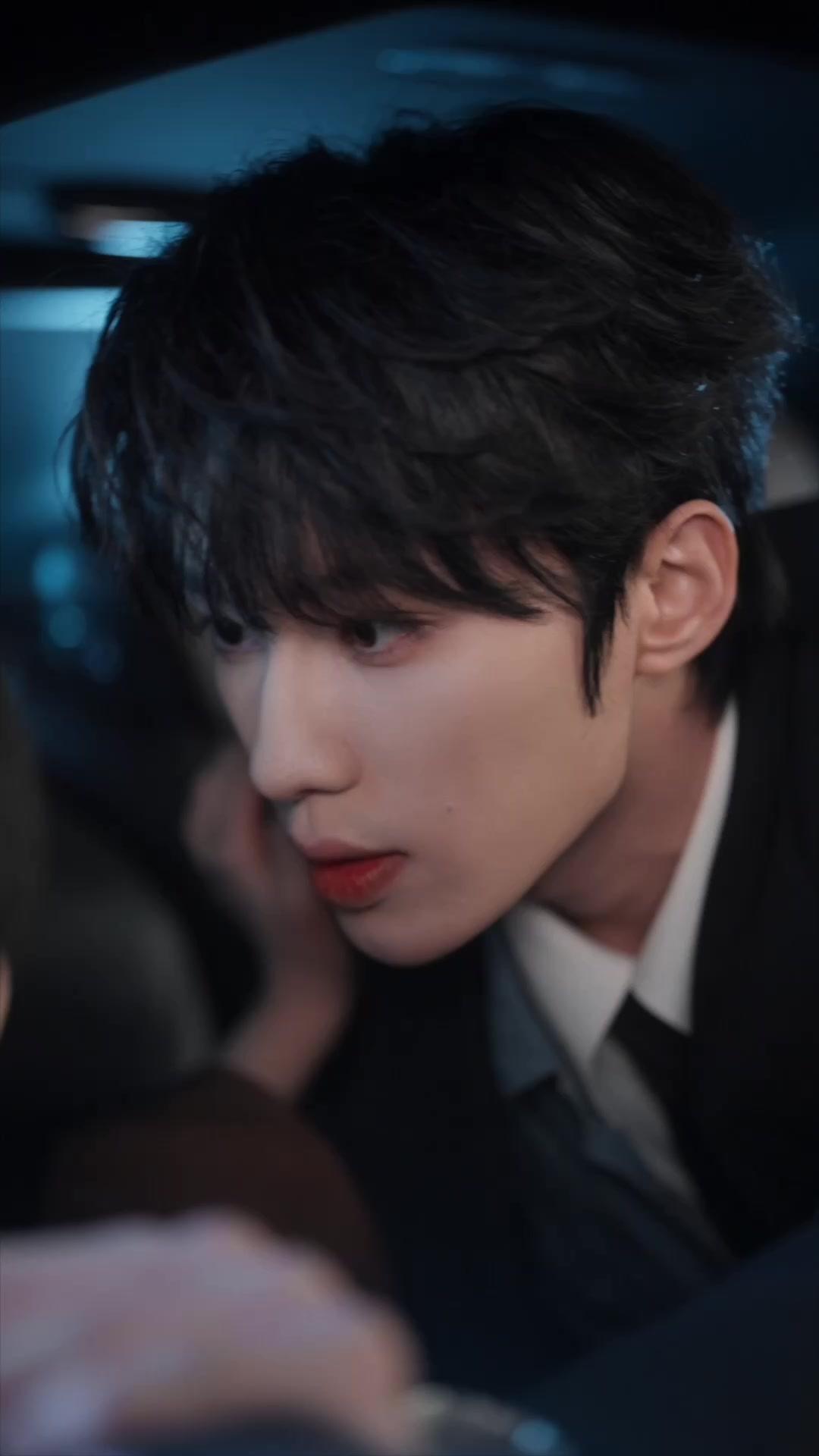 지지 않는 달빛