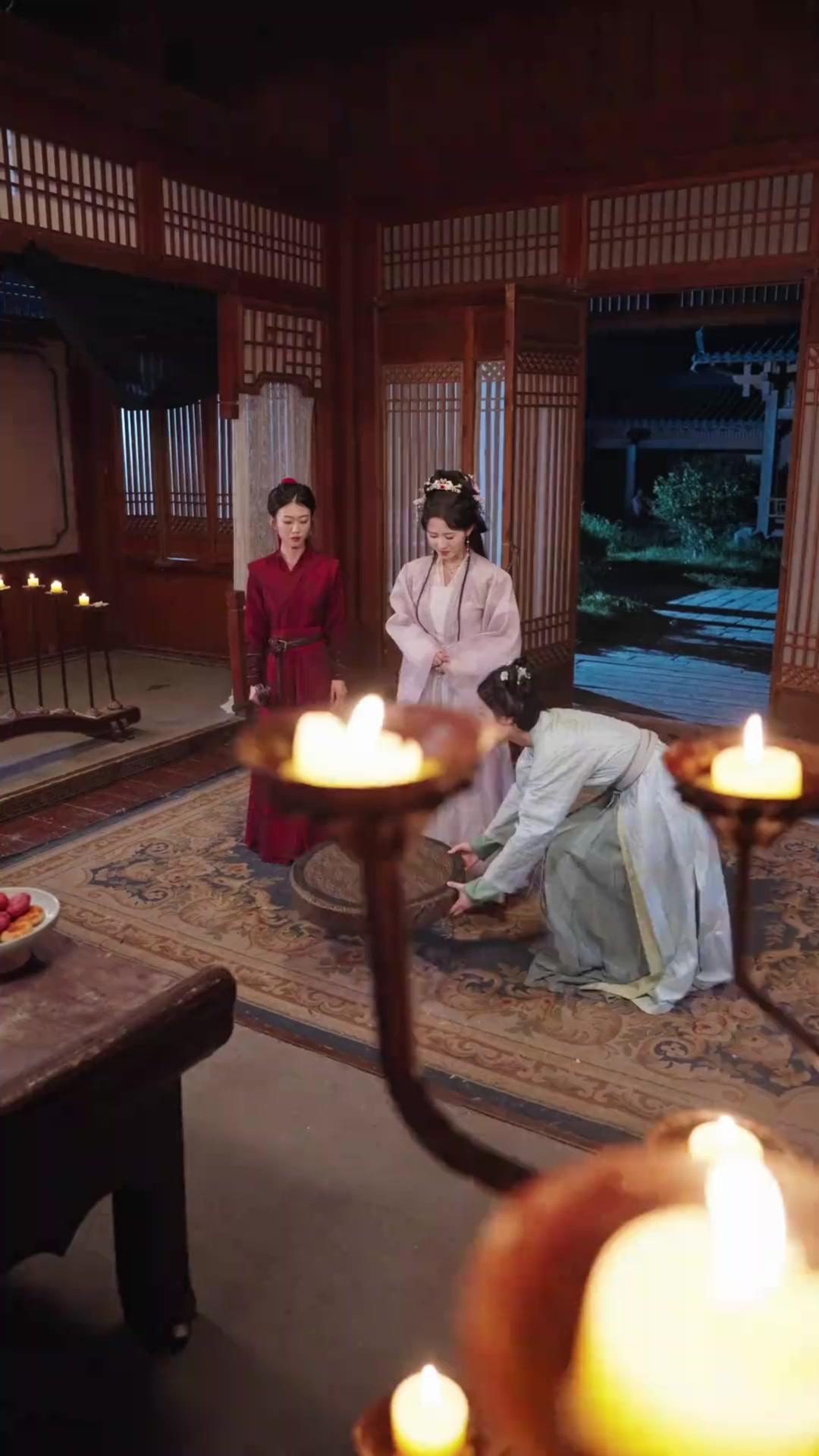 Bangkit Kembali, Menolak Jadi Istri Baik