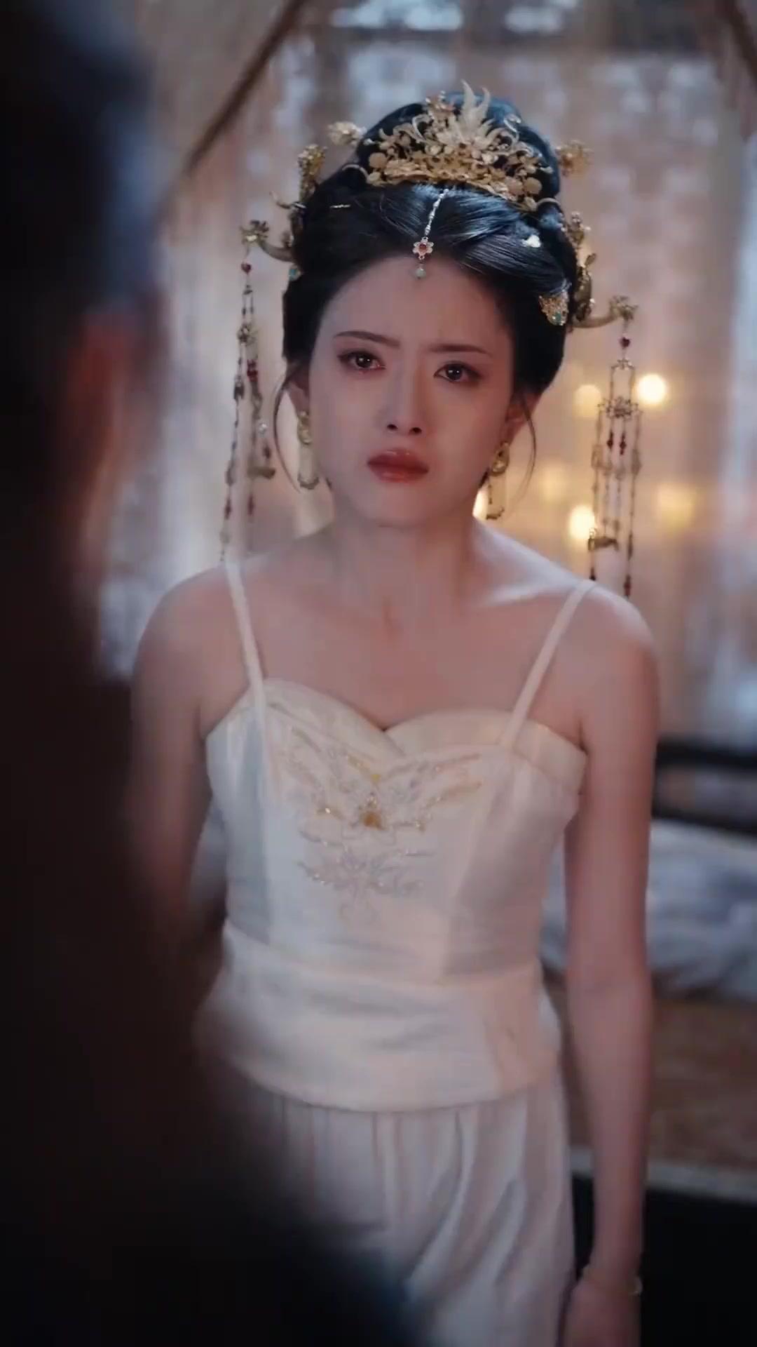 Jebakan Cinta di Istana