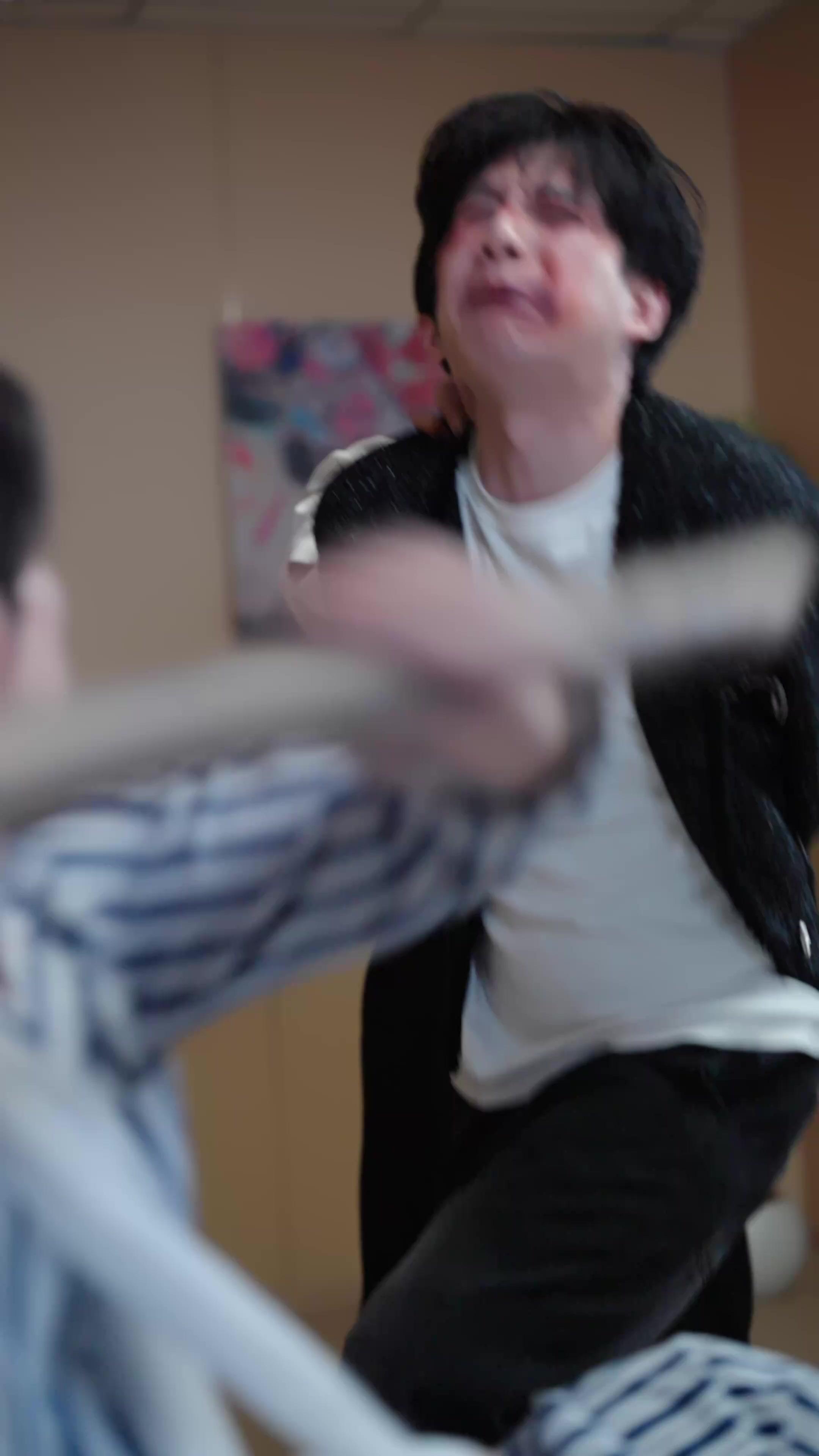 江少，夫人她超能打