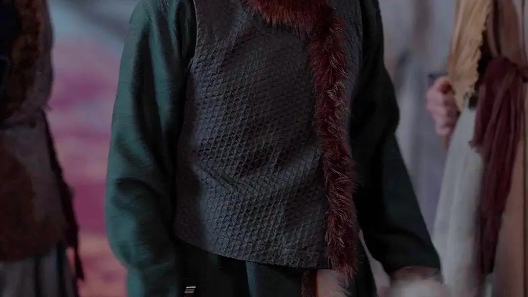 Shadow of the Throne: When Kneeling Becomes a Language